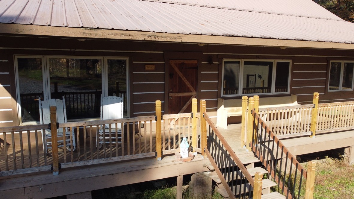 1215 Company Farm Rd