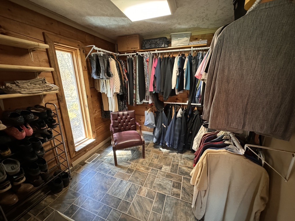 1215 Company Farm Rd