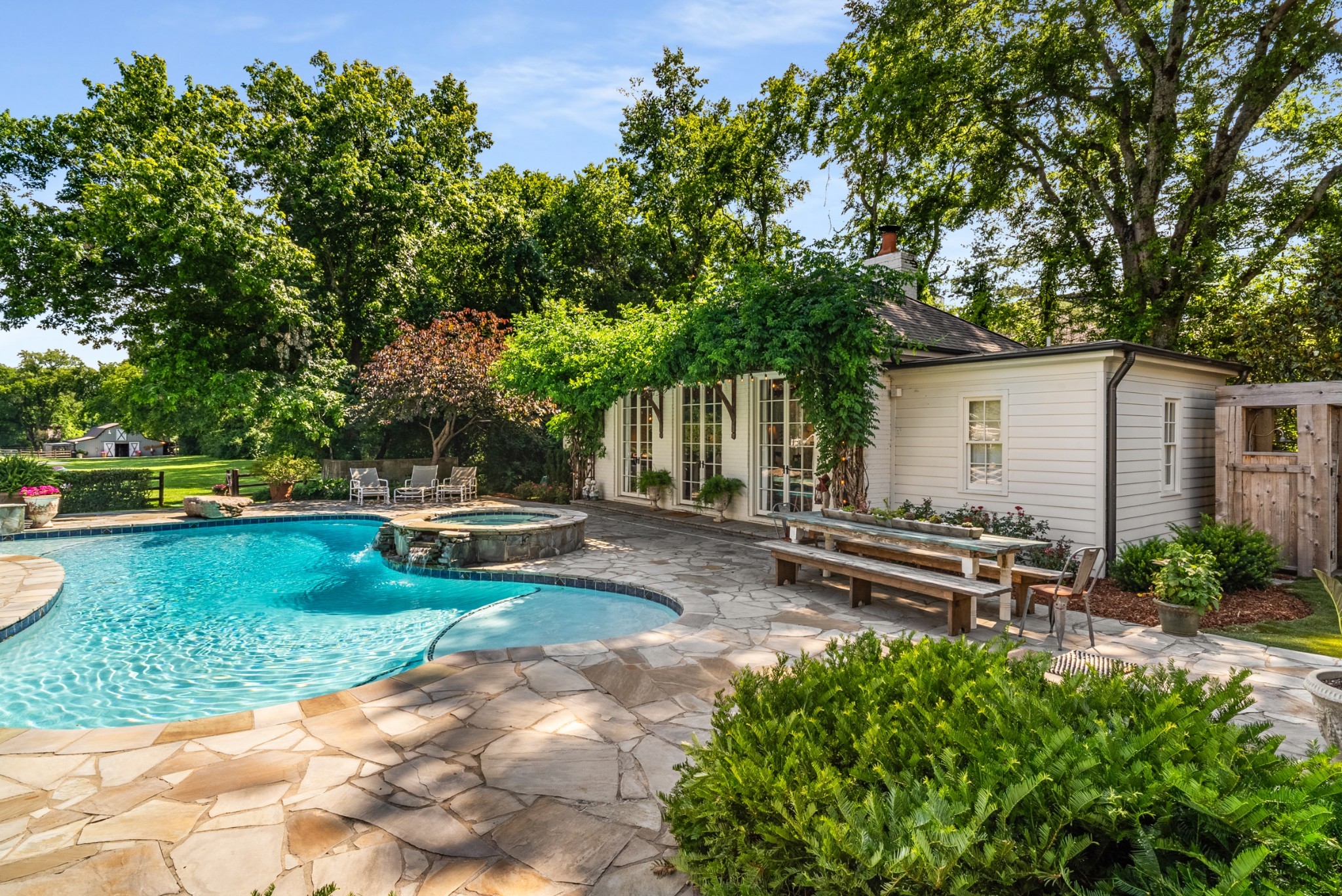 2221 Old Hickory Blvd