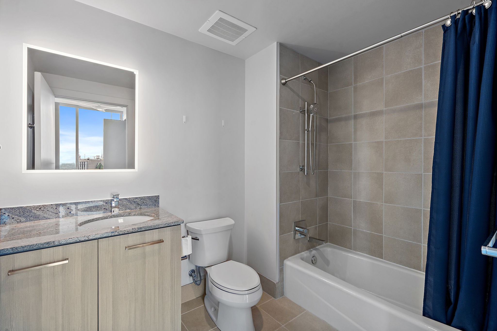 515 Church St Unit: 3606