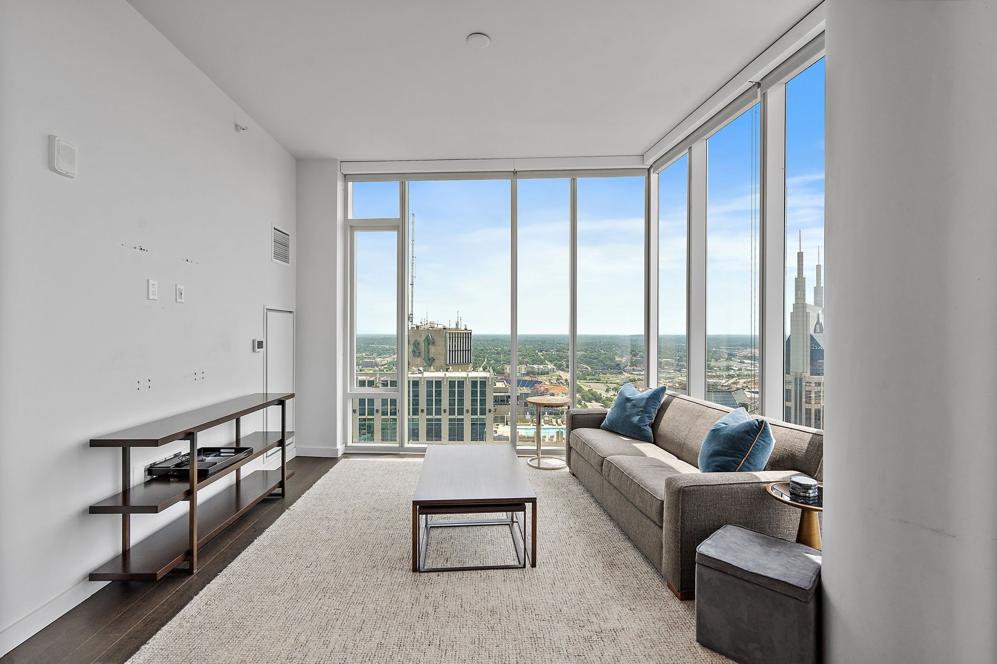 515 Church St Unit: 3606