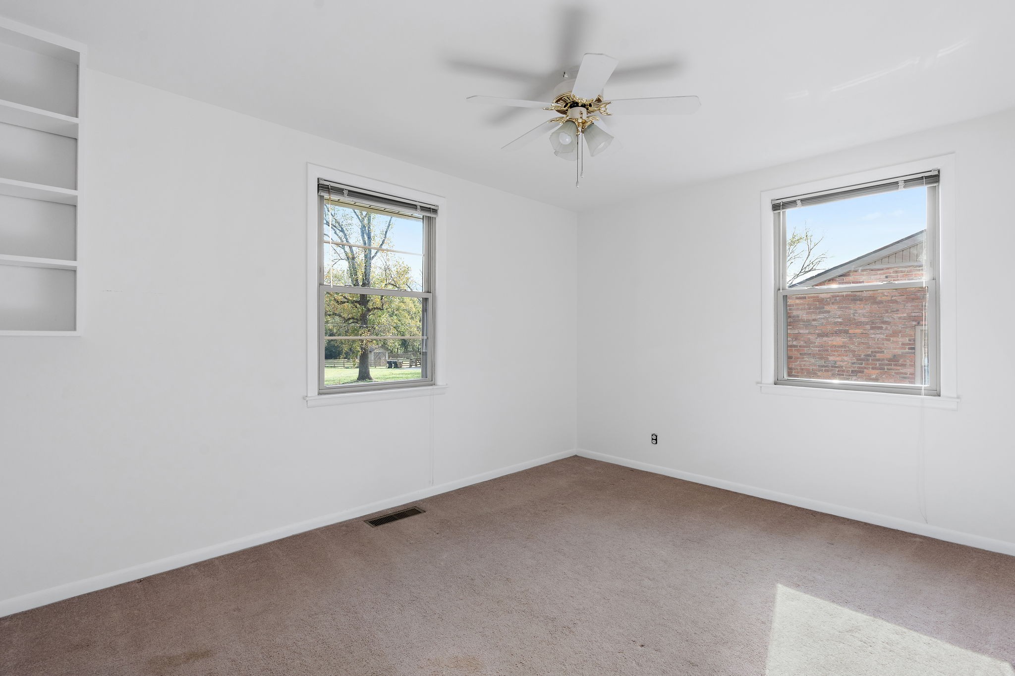 4807 Milner Dr