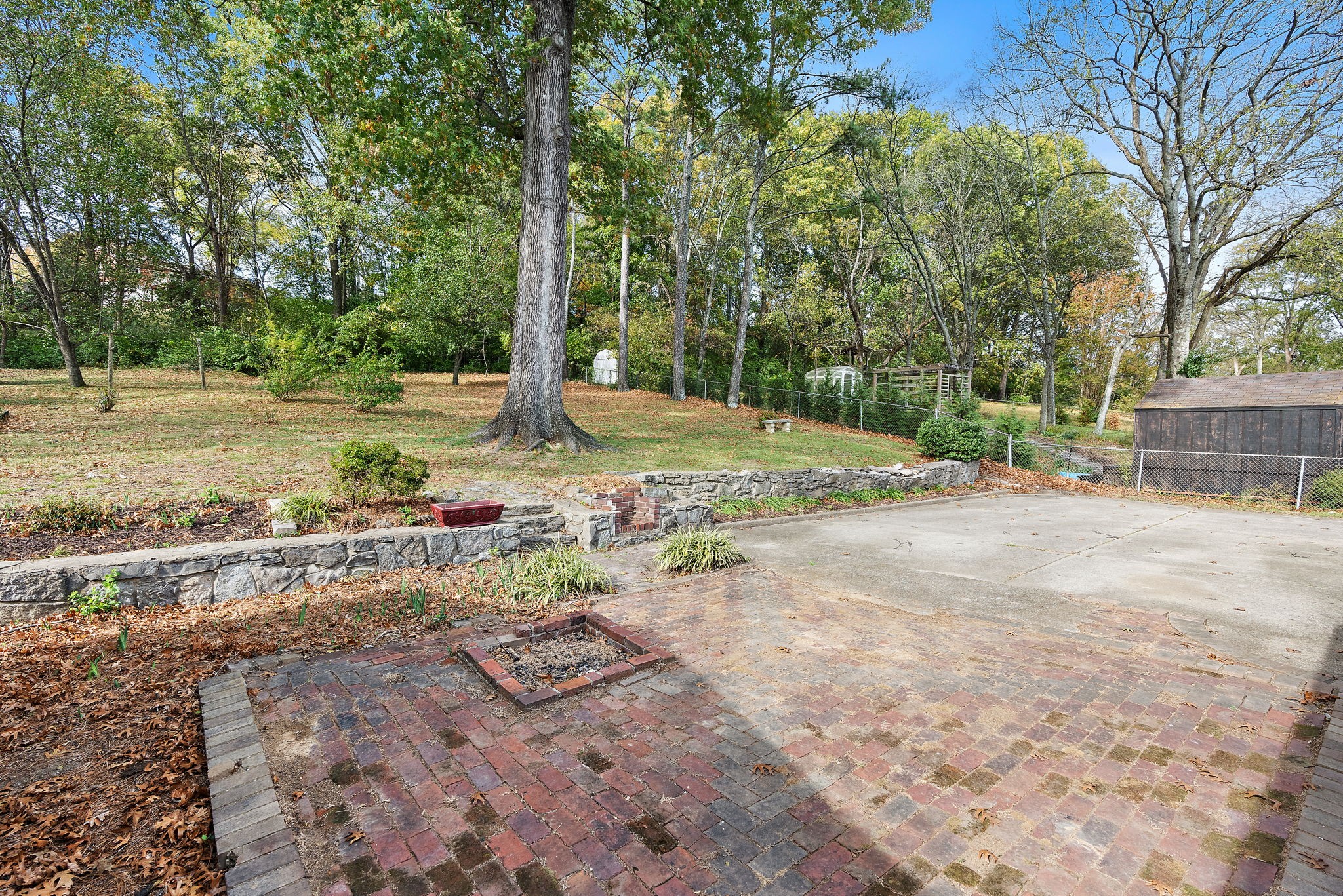 4807 Milner Dr