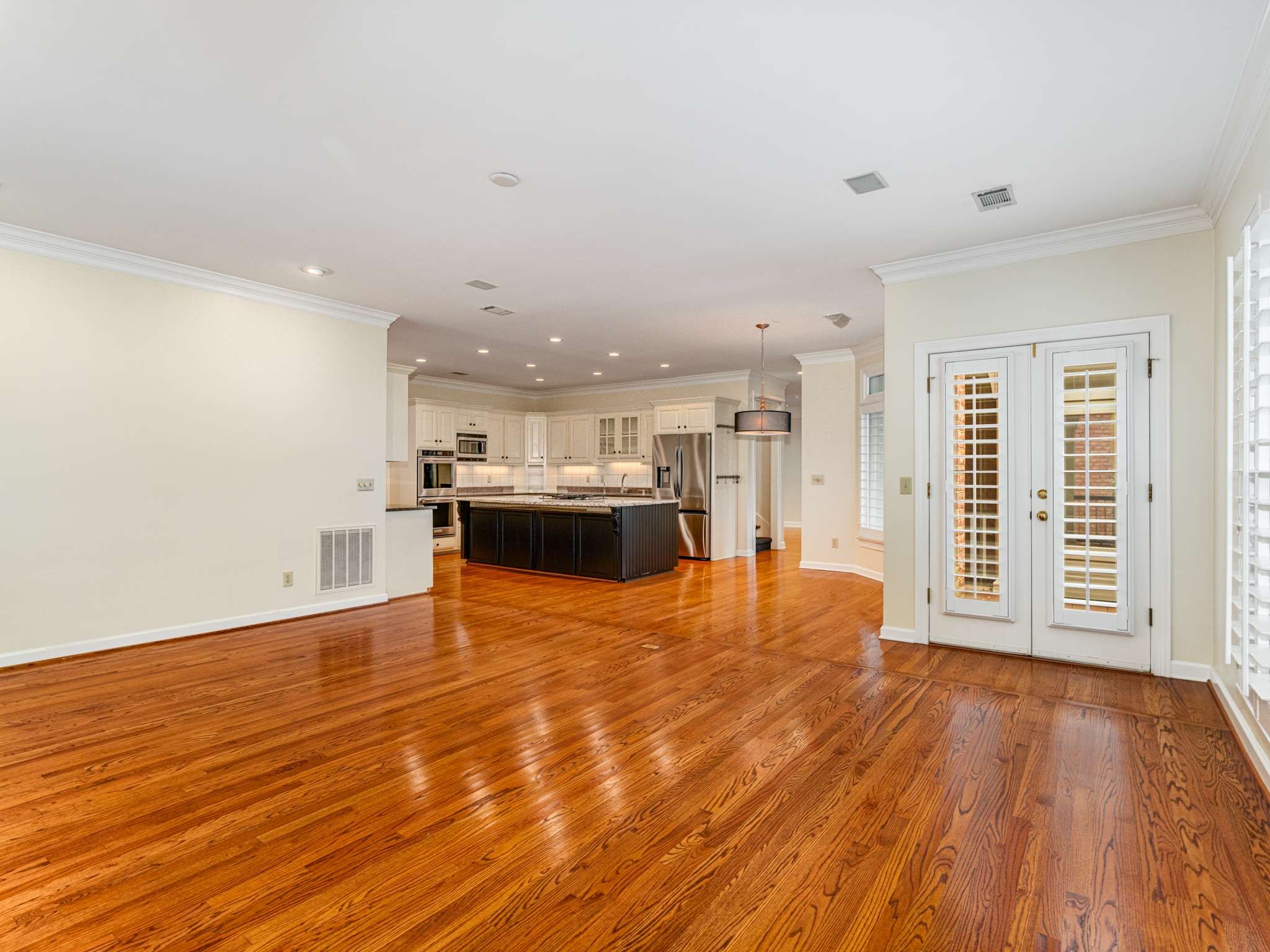 525 Dekemont Lane
