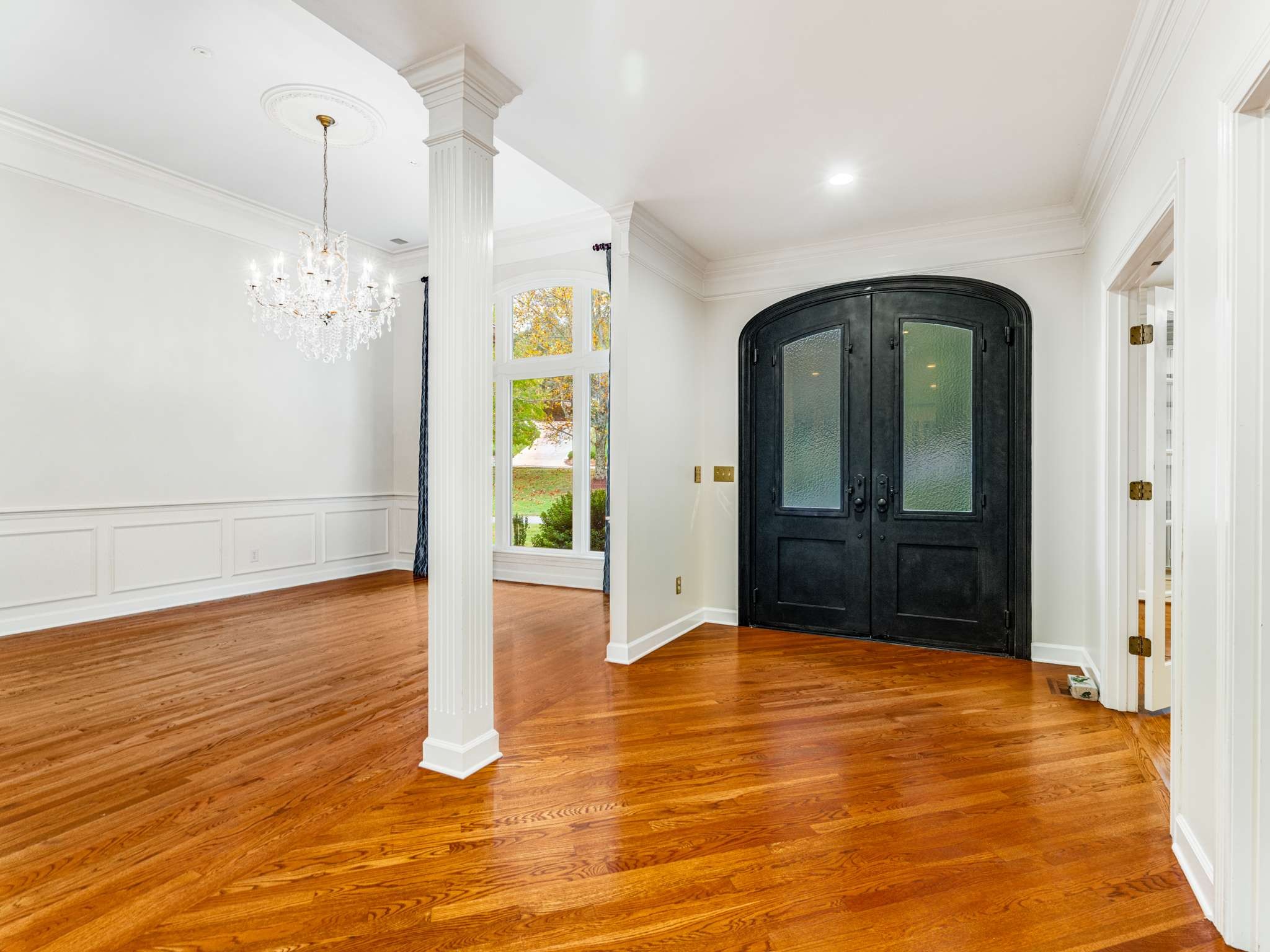 525 Dekemont Lane