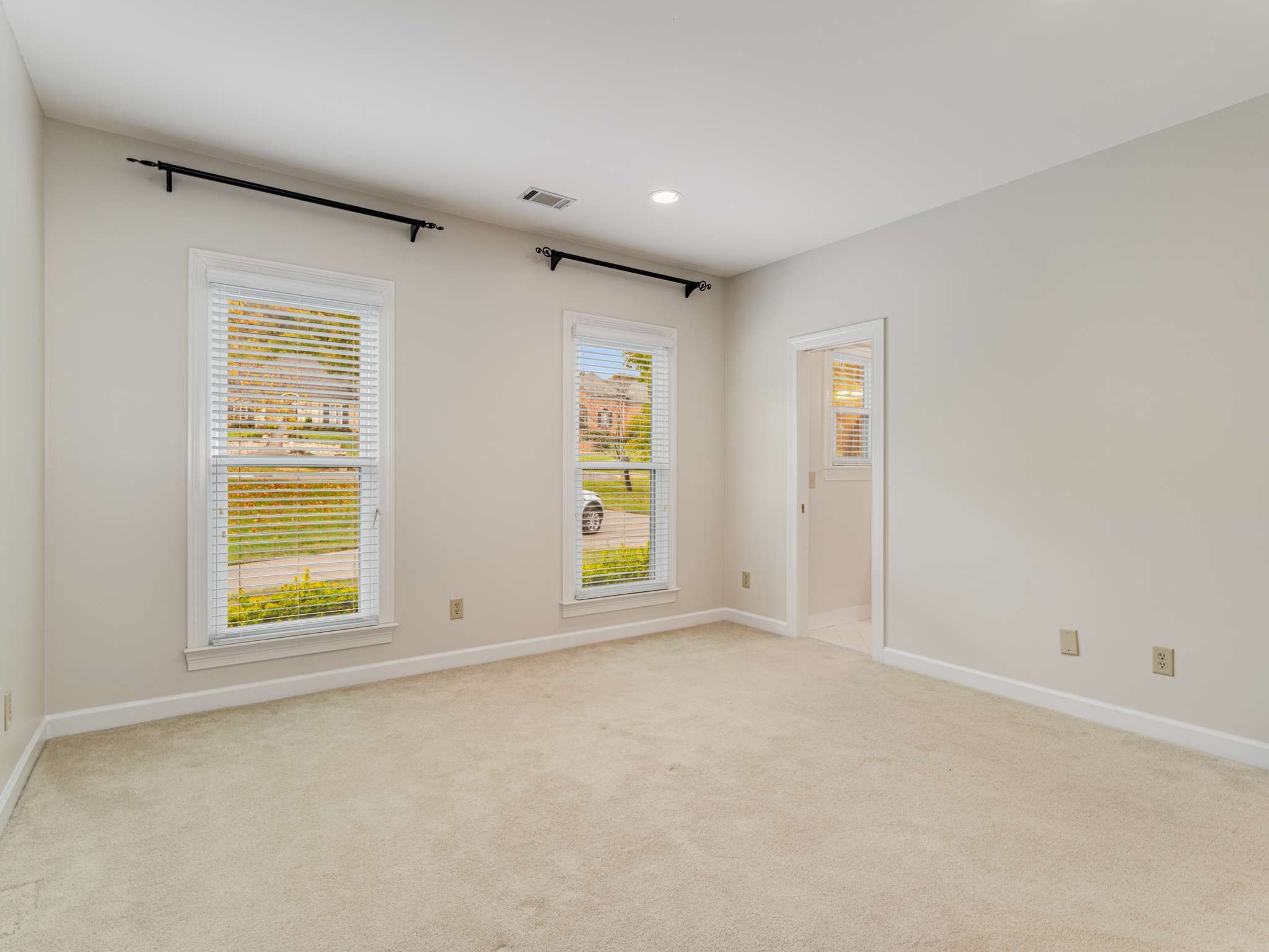 525 Dekemont Lane