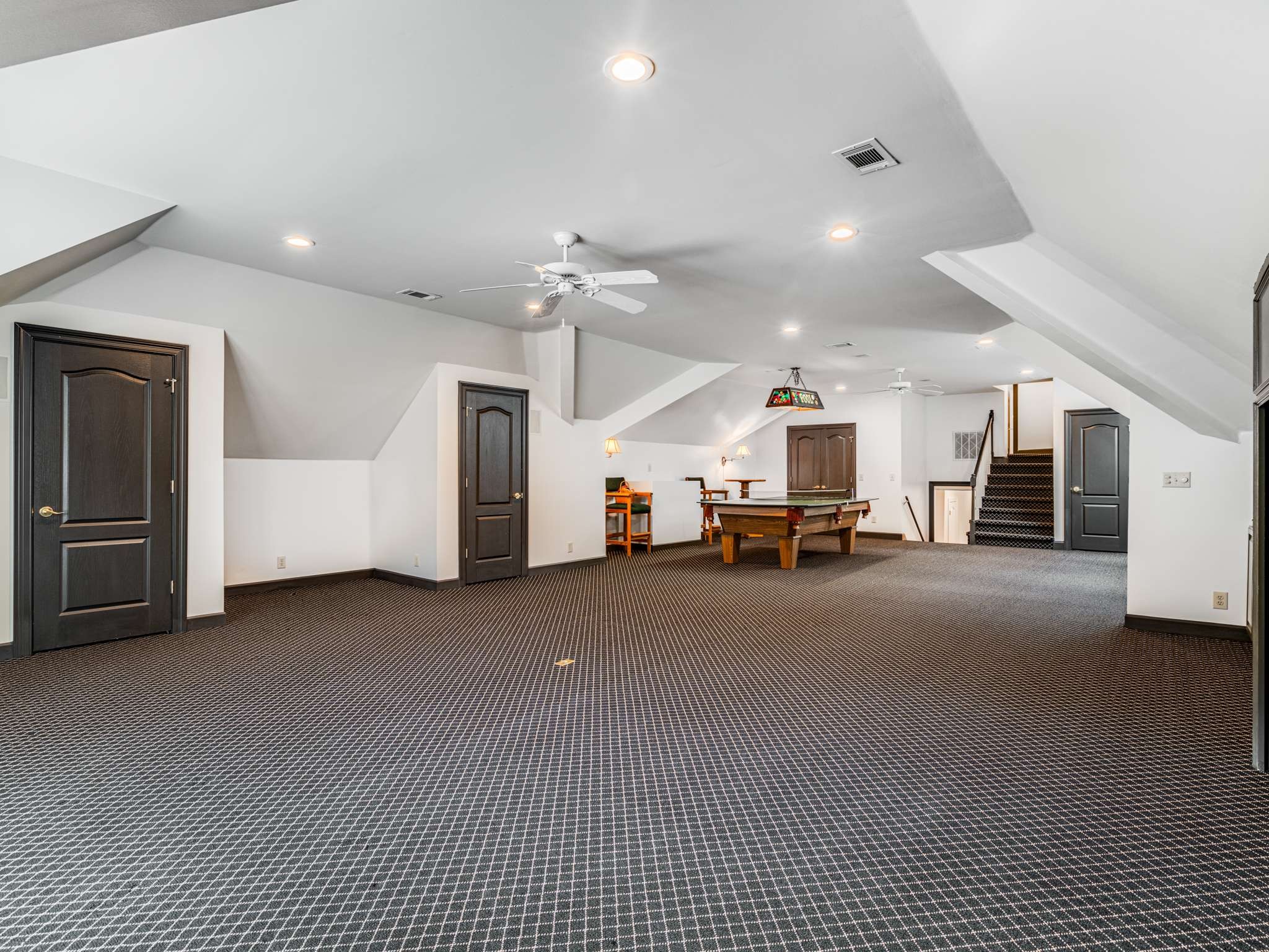 525 Dekemont Lane