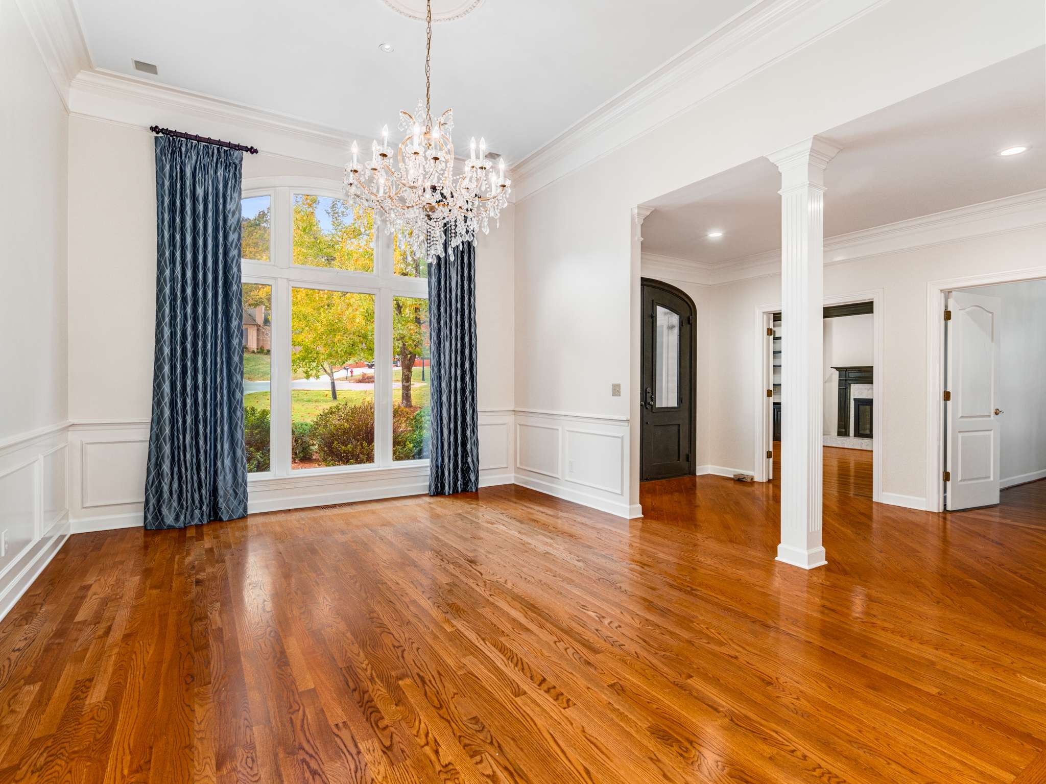 525 Dekemont Lane