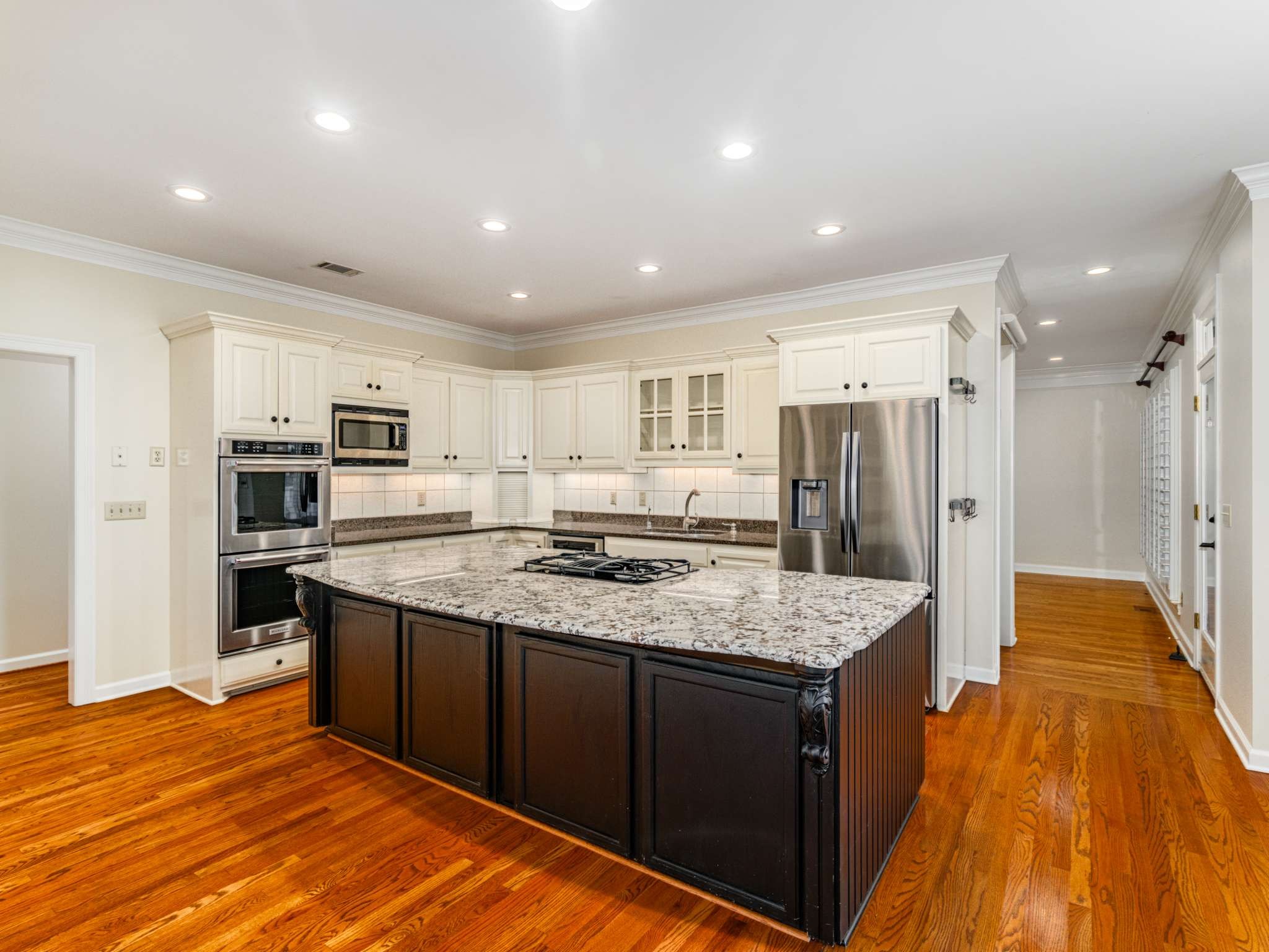 525 Dekemont Lane