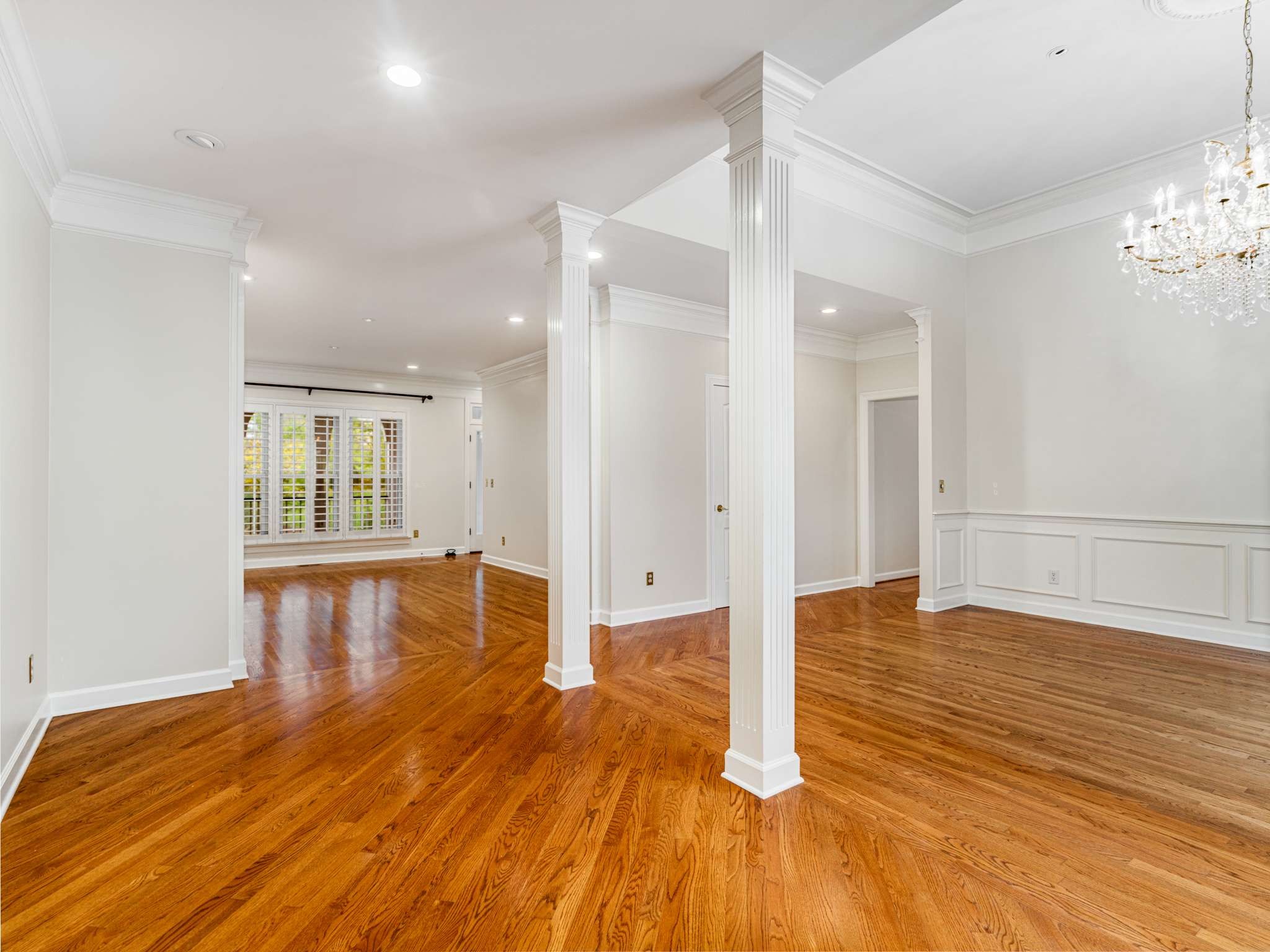 525 Dekemont Lane