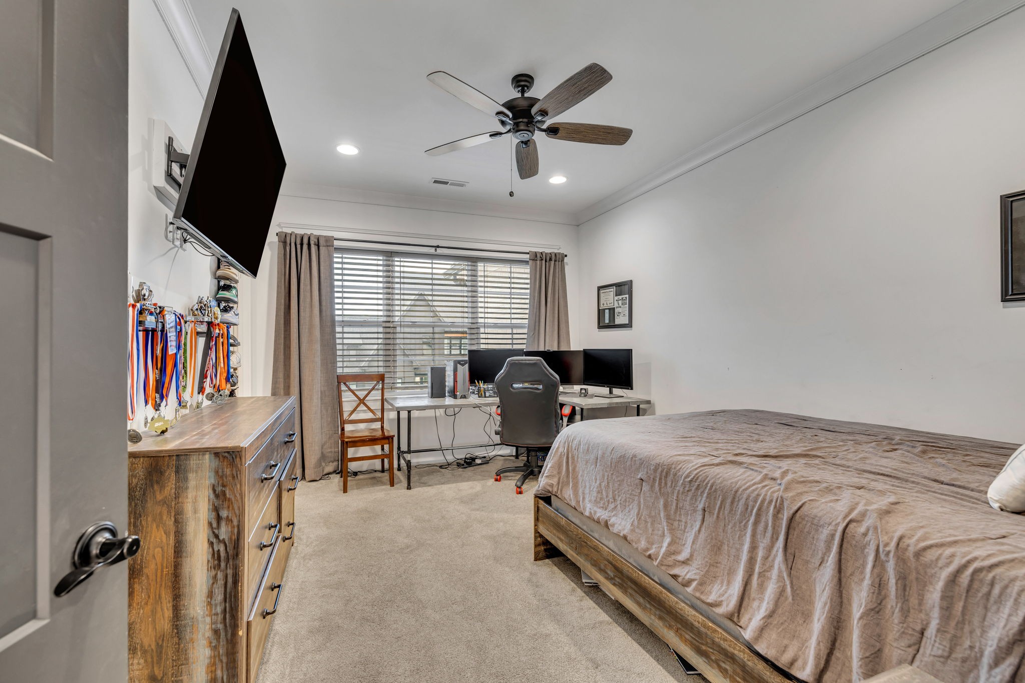 2109 Burgin Dr