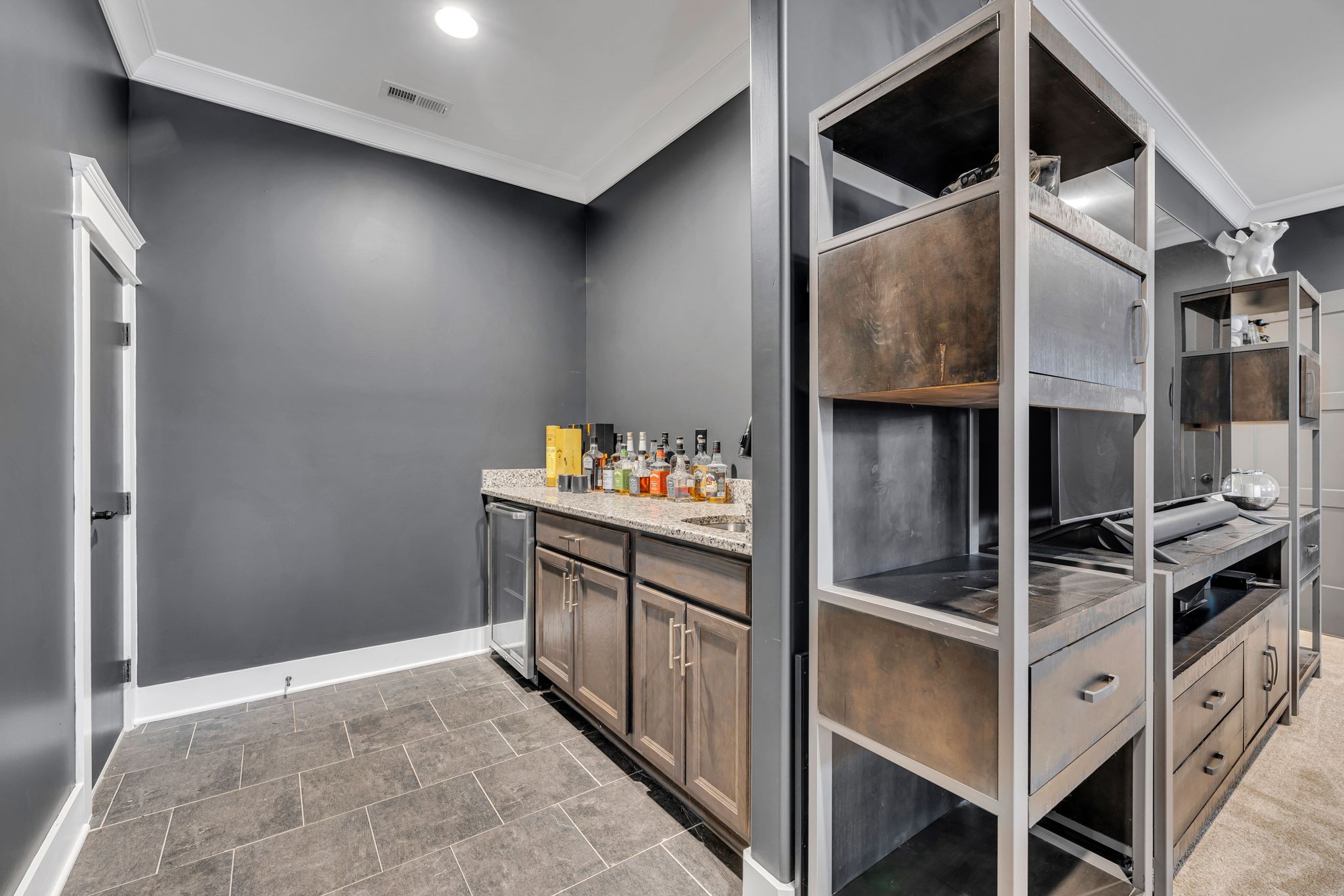 2109 Burgin Dr