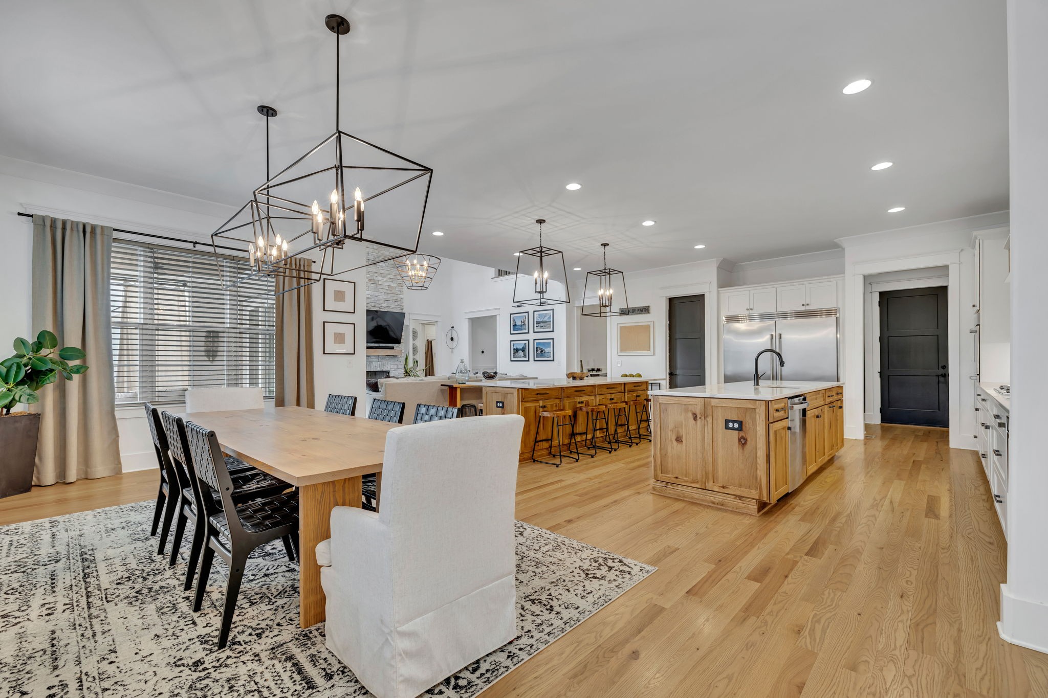 2109 Burgin Dr