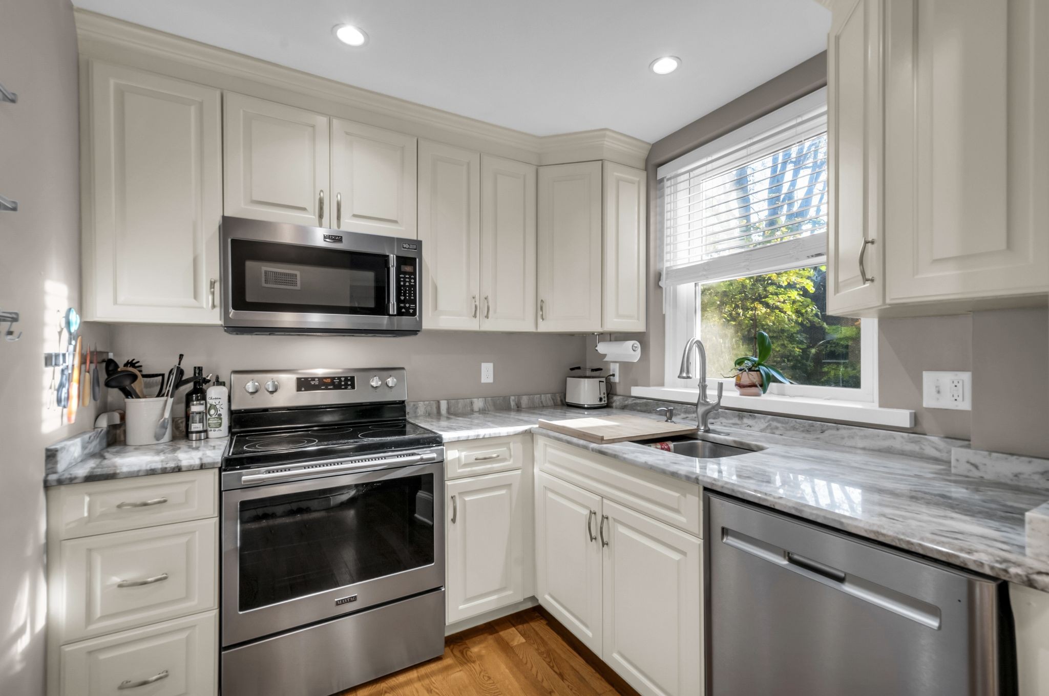 4225 Harding Pike Unit: 105