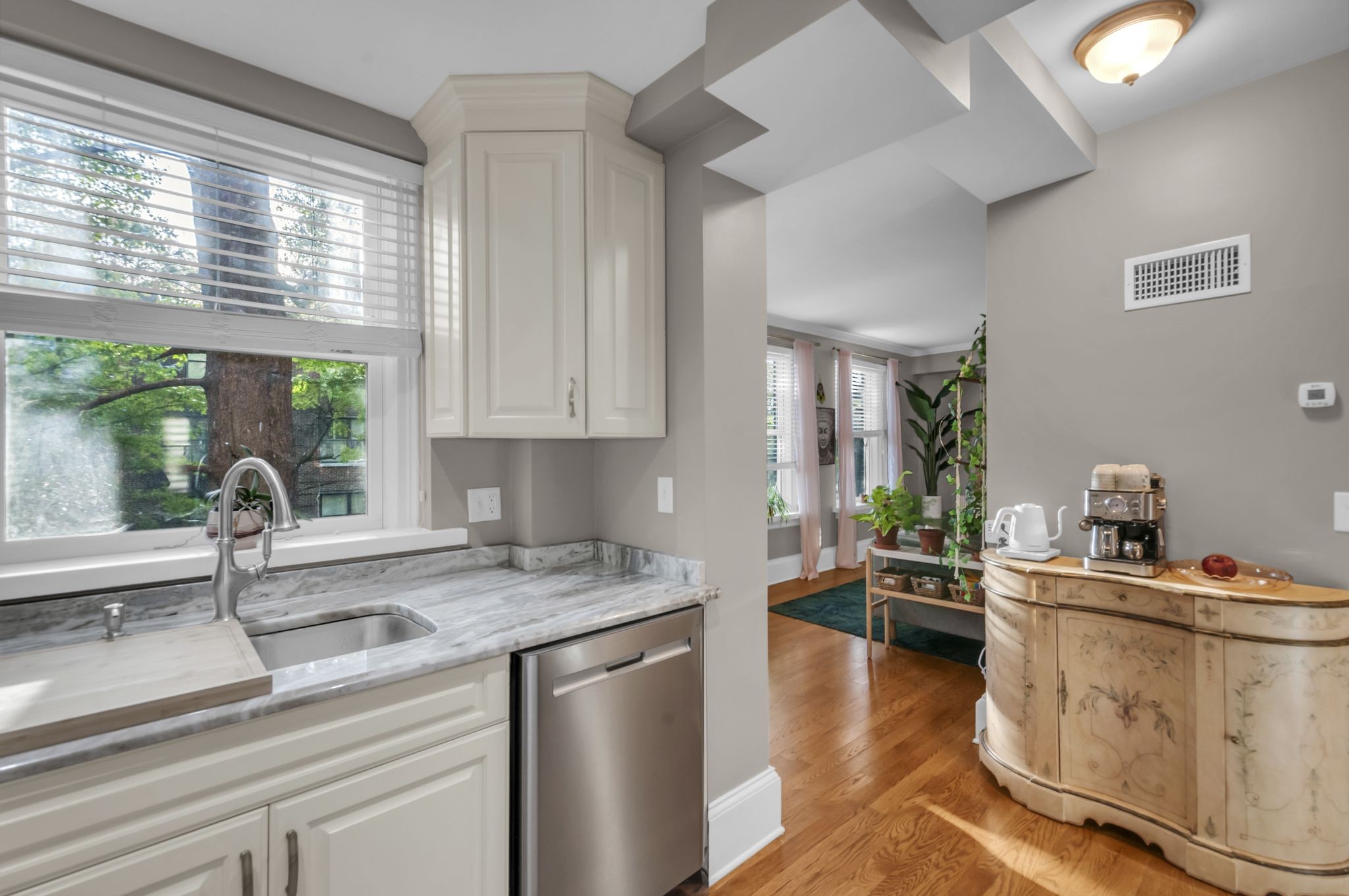 4225 Harding Pike Unit: 105