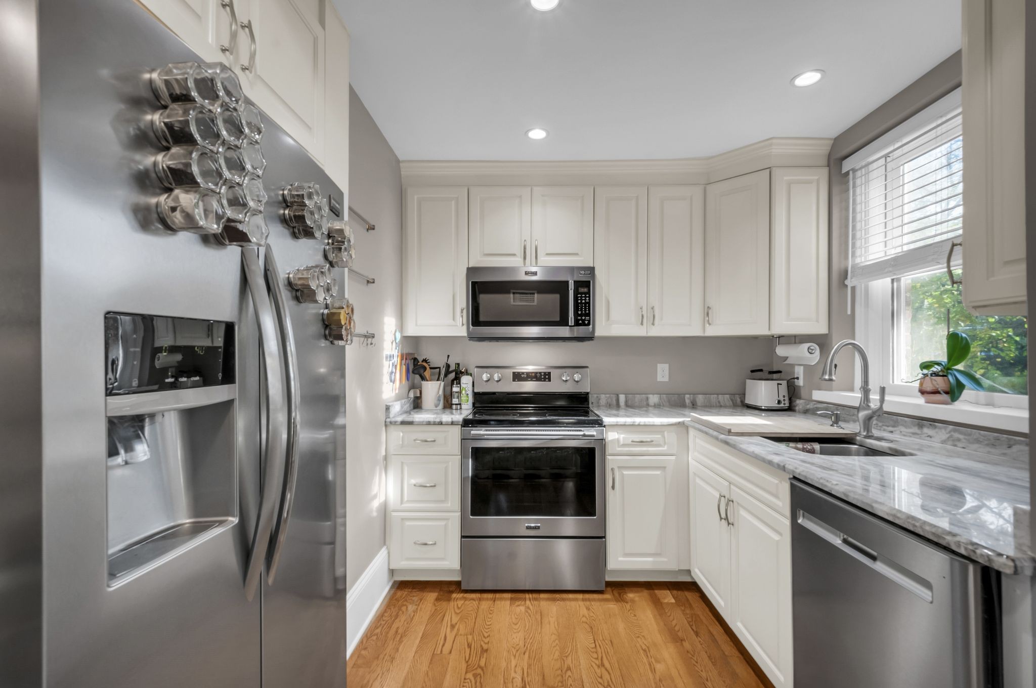 4225 Harding Pike Unit: 105