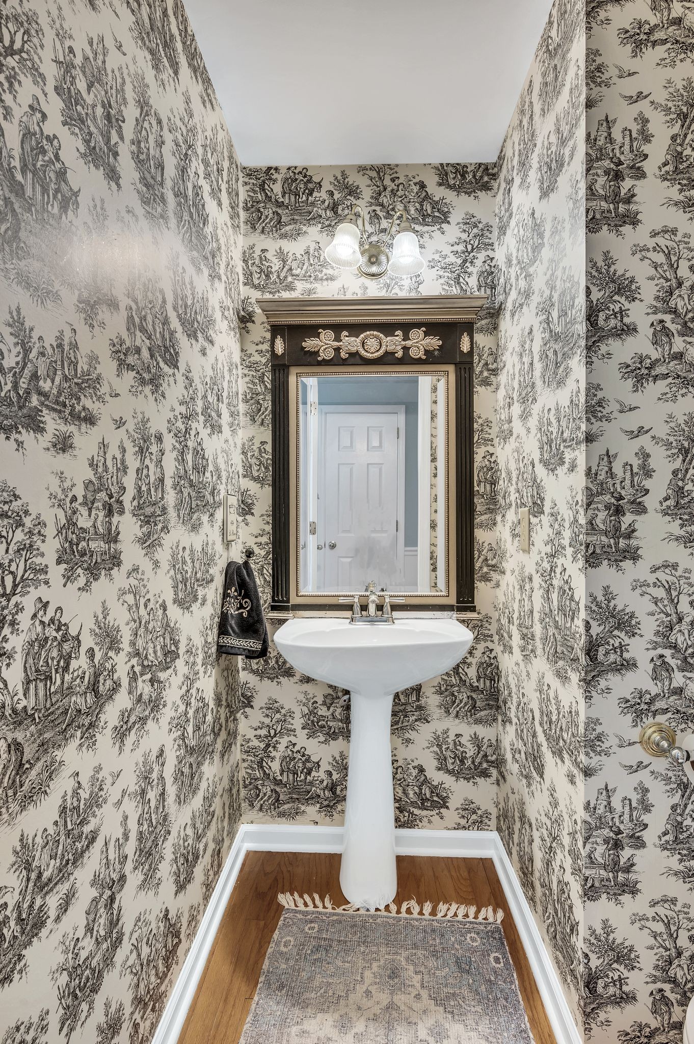 6932 Harpeth Glen Trce