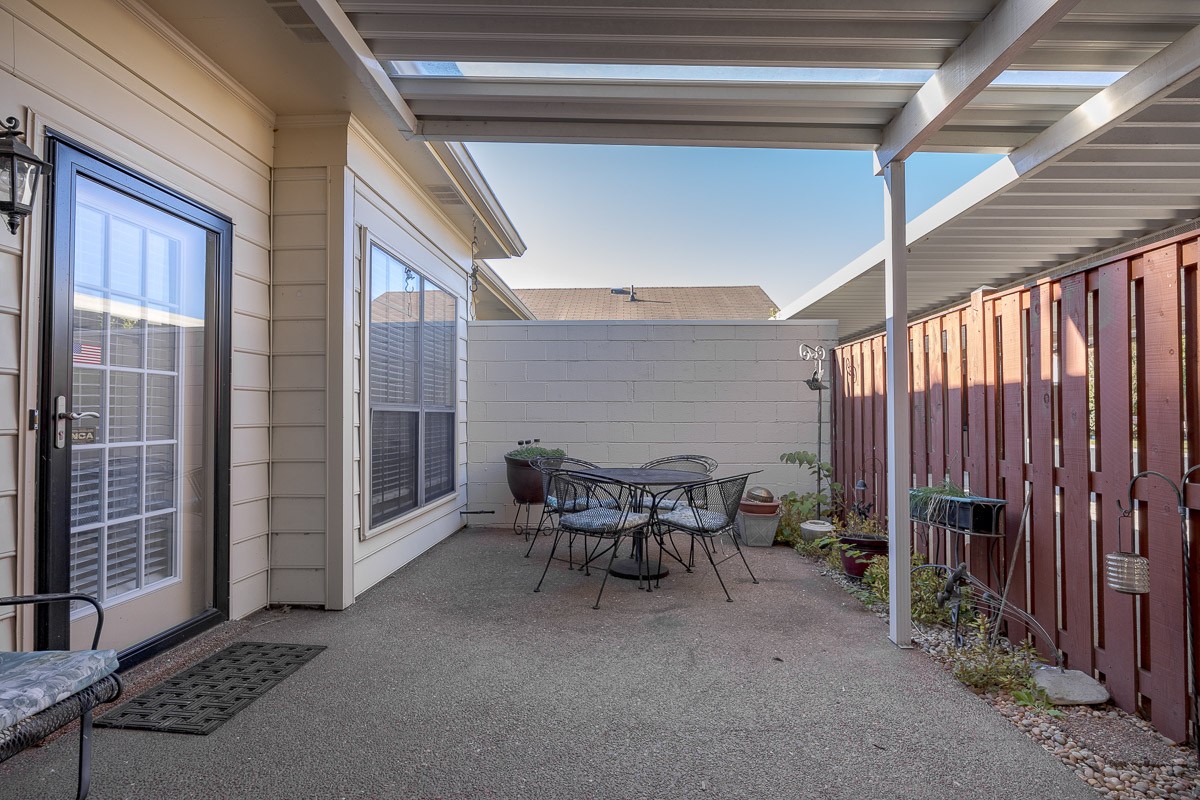 8578 Sawyer Brown Rd