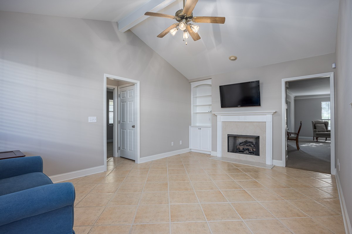 8578 Sawyer Brown Rd