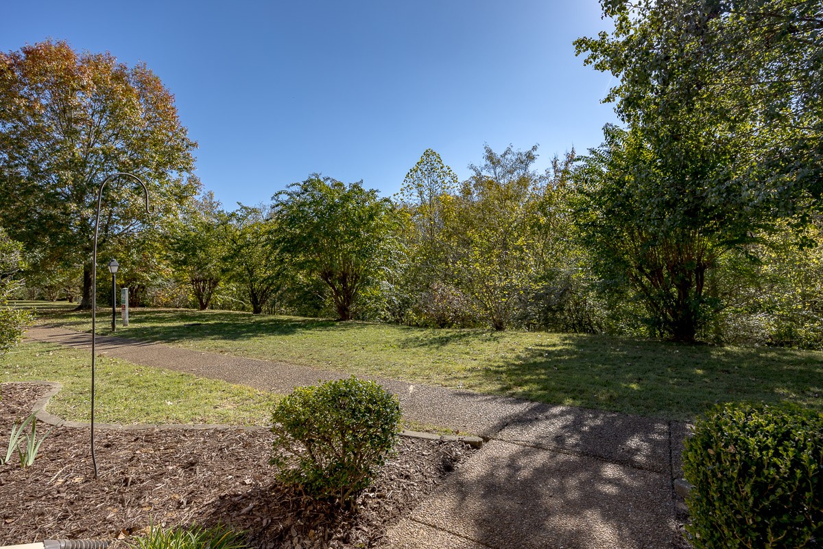 8578 Sawyer Brown Rd