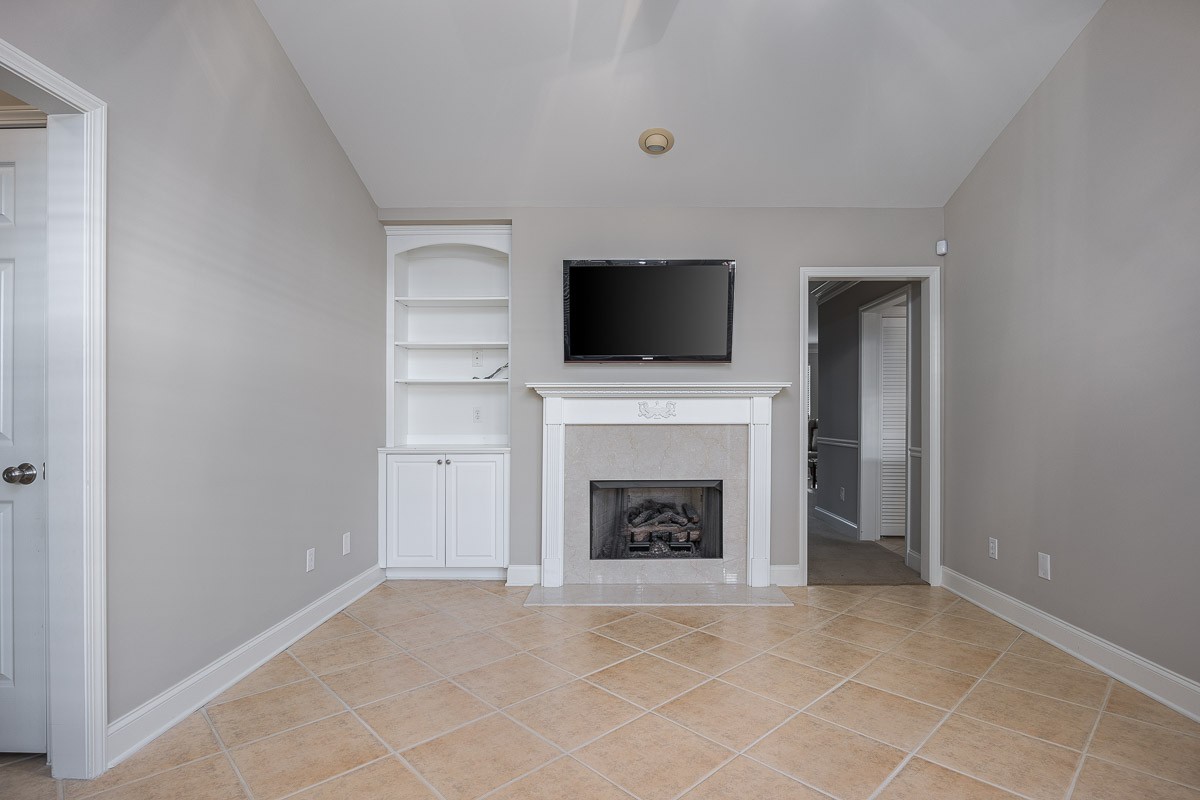 8578 Sawyer Brown Rd
