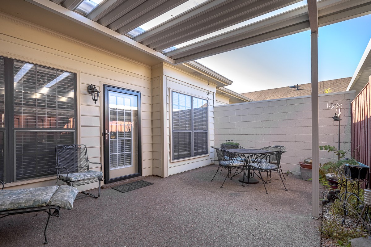 8578 Sawyer Brown Rd
