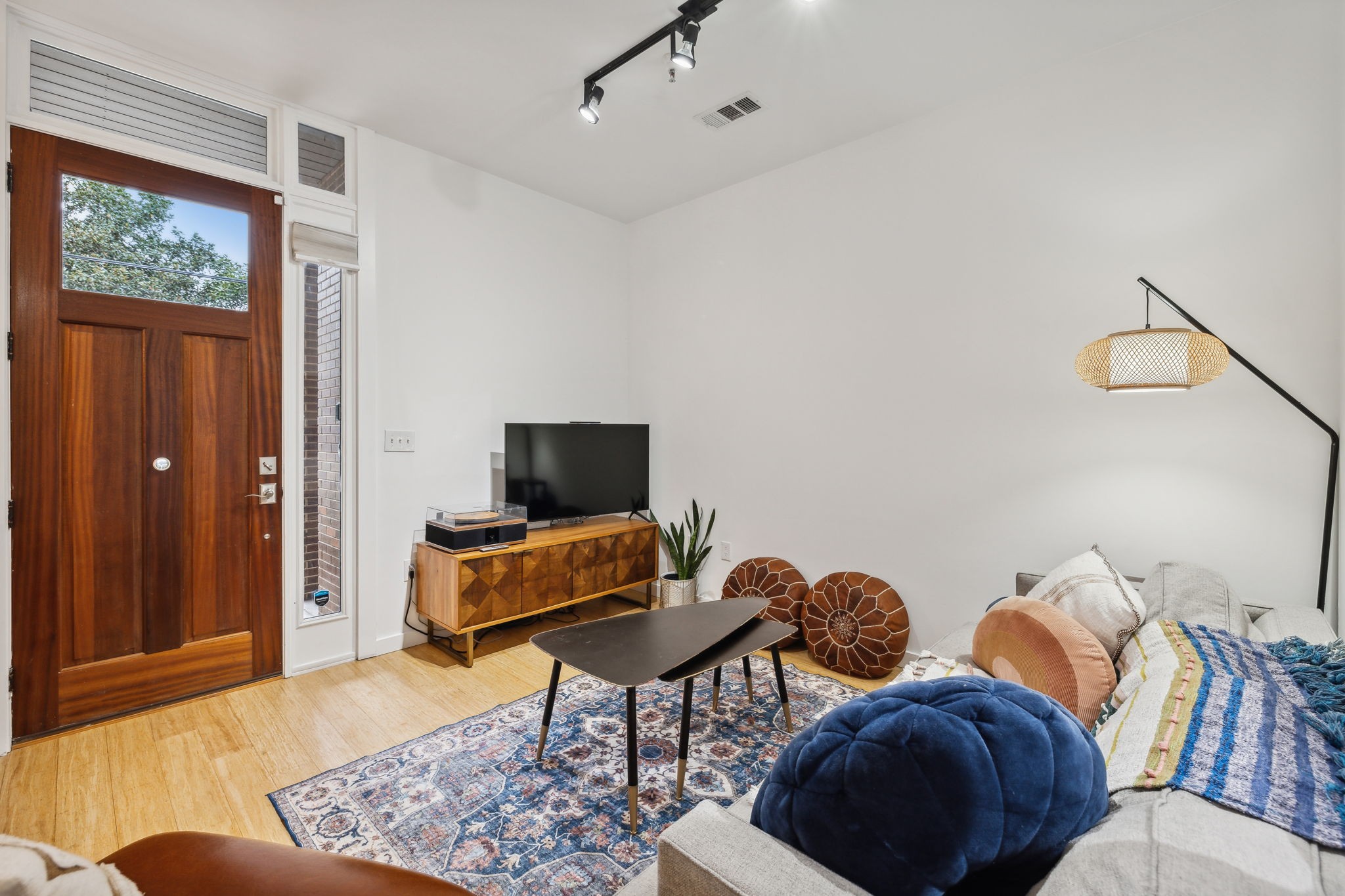 1702 18th Ave, S Unit: townhome