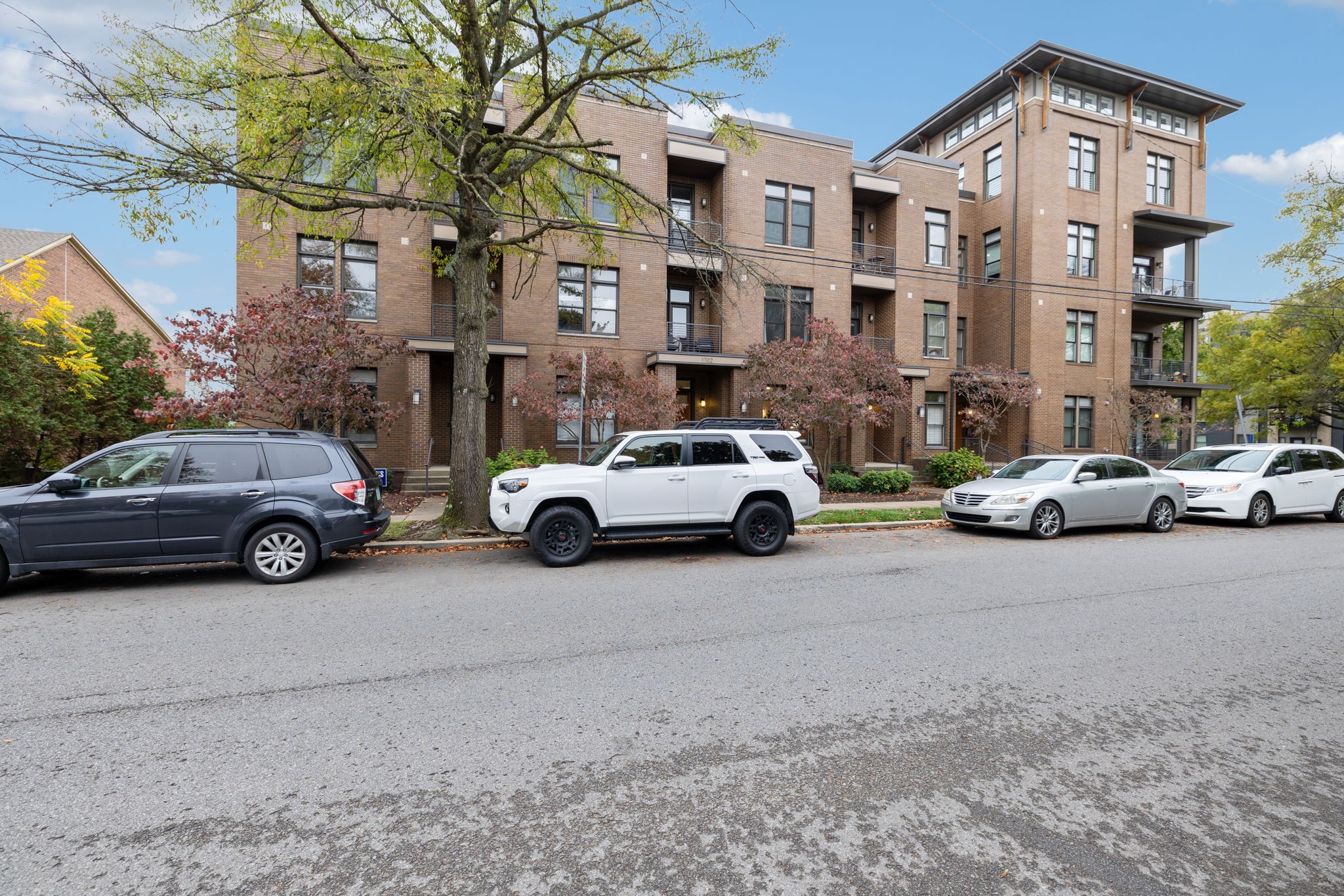 1702 18th Ave, S Unit: townhome