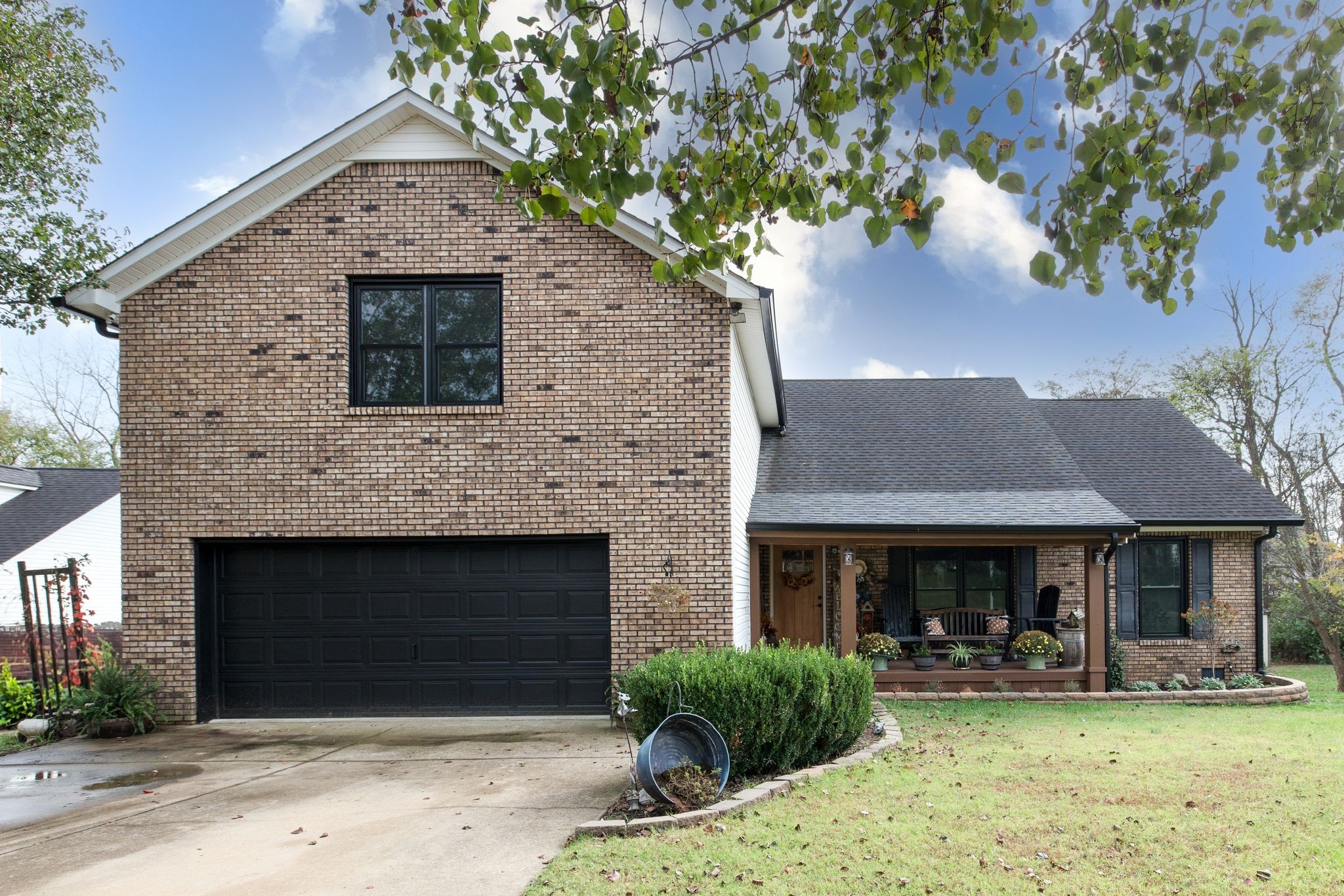 2745 Mollys Ct