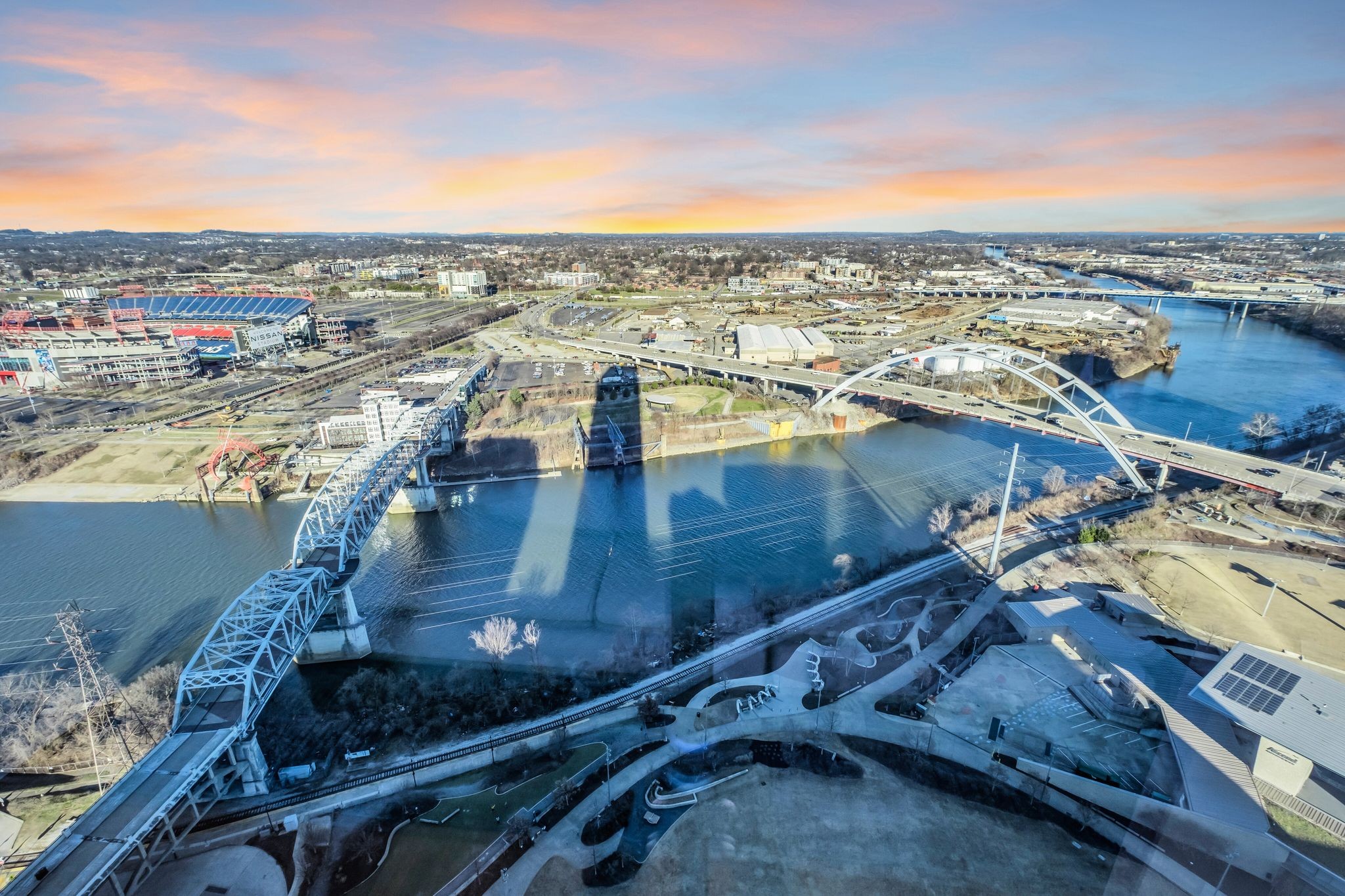 160 2nd Ave, S Unit: 2704