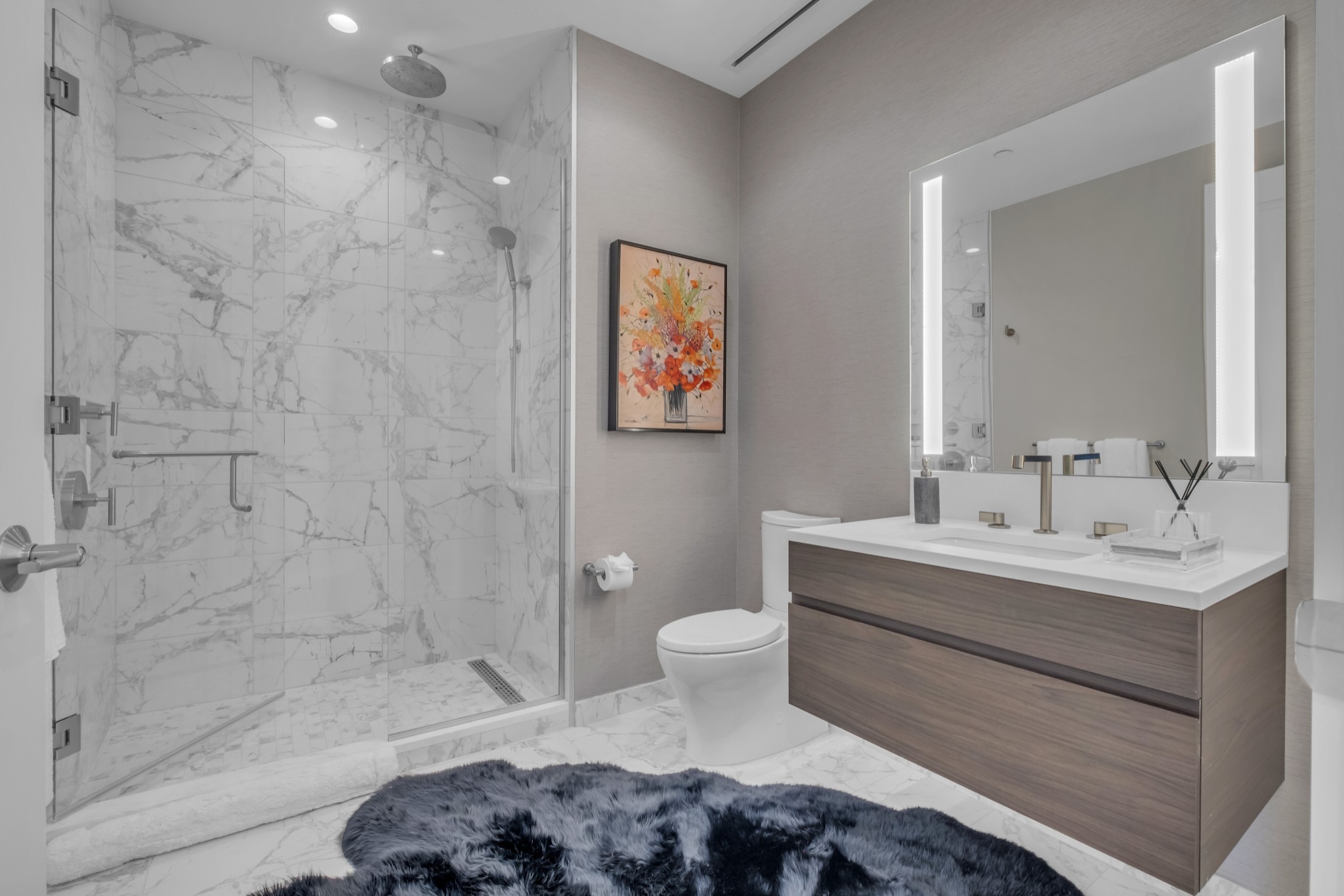 160 2nd Ave, S Unit: 2704