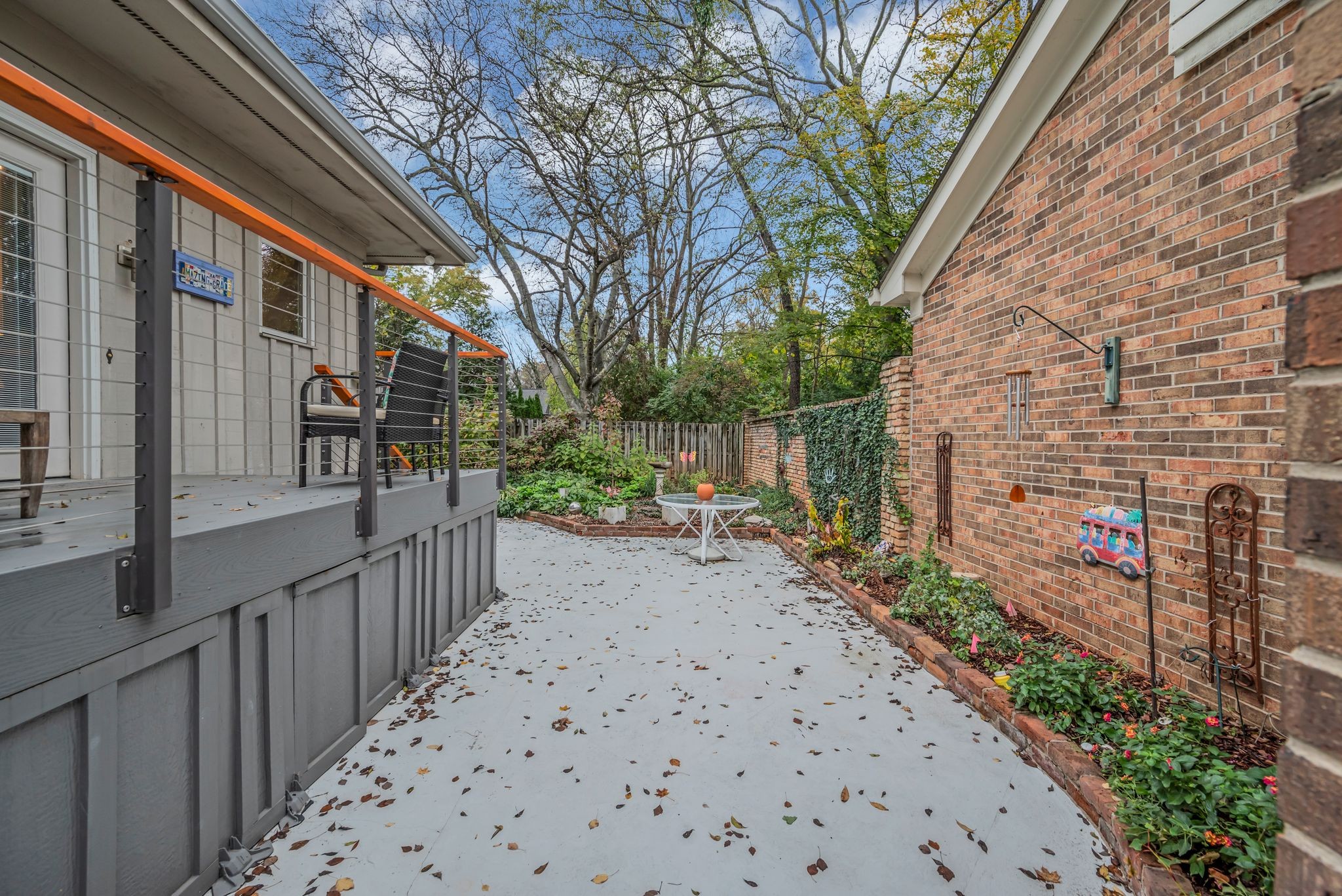4104 Estes Rd