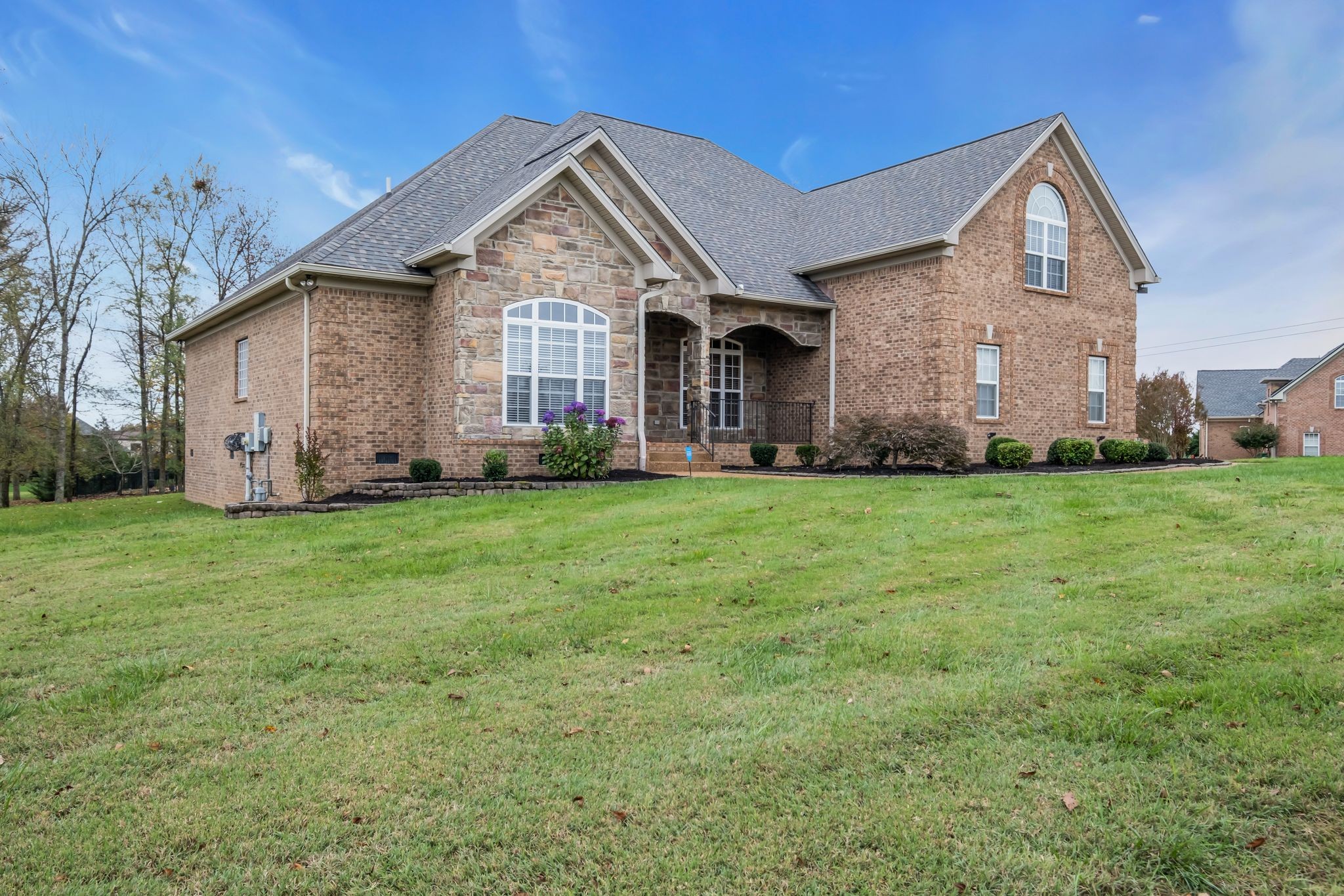 821 Harrisburg Ln