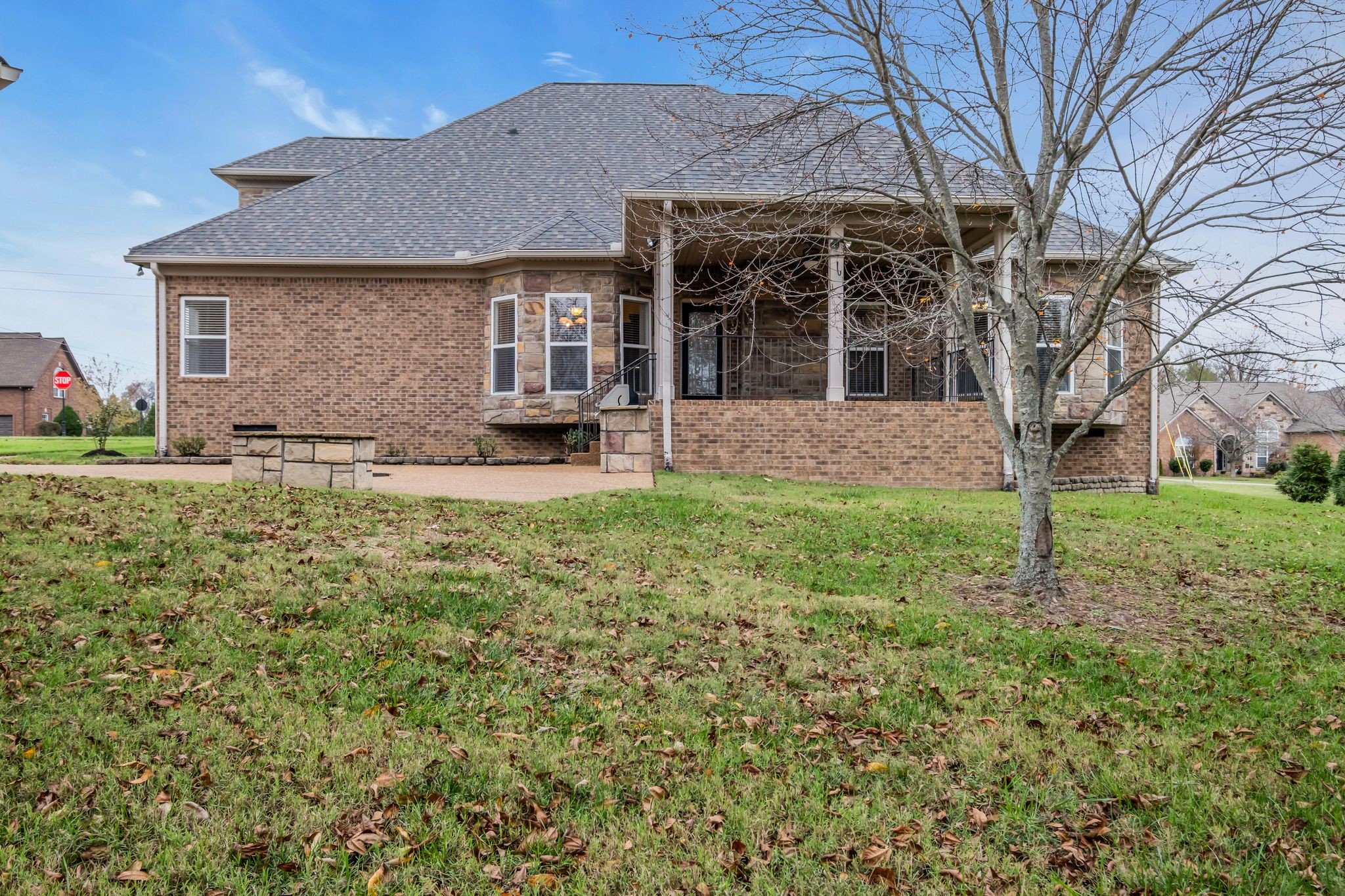821 Harrisburg Ln
