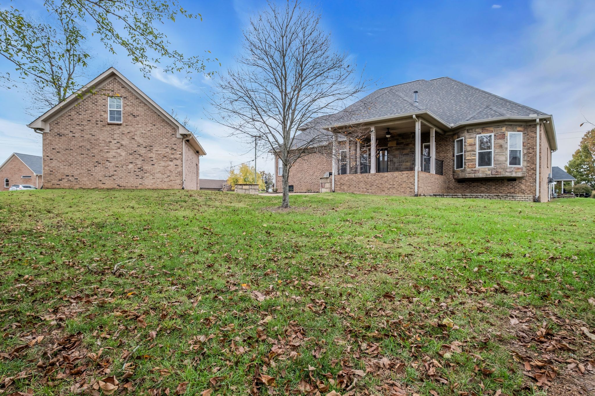 821 Harrisburg Ln