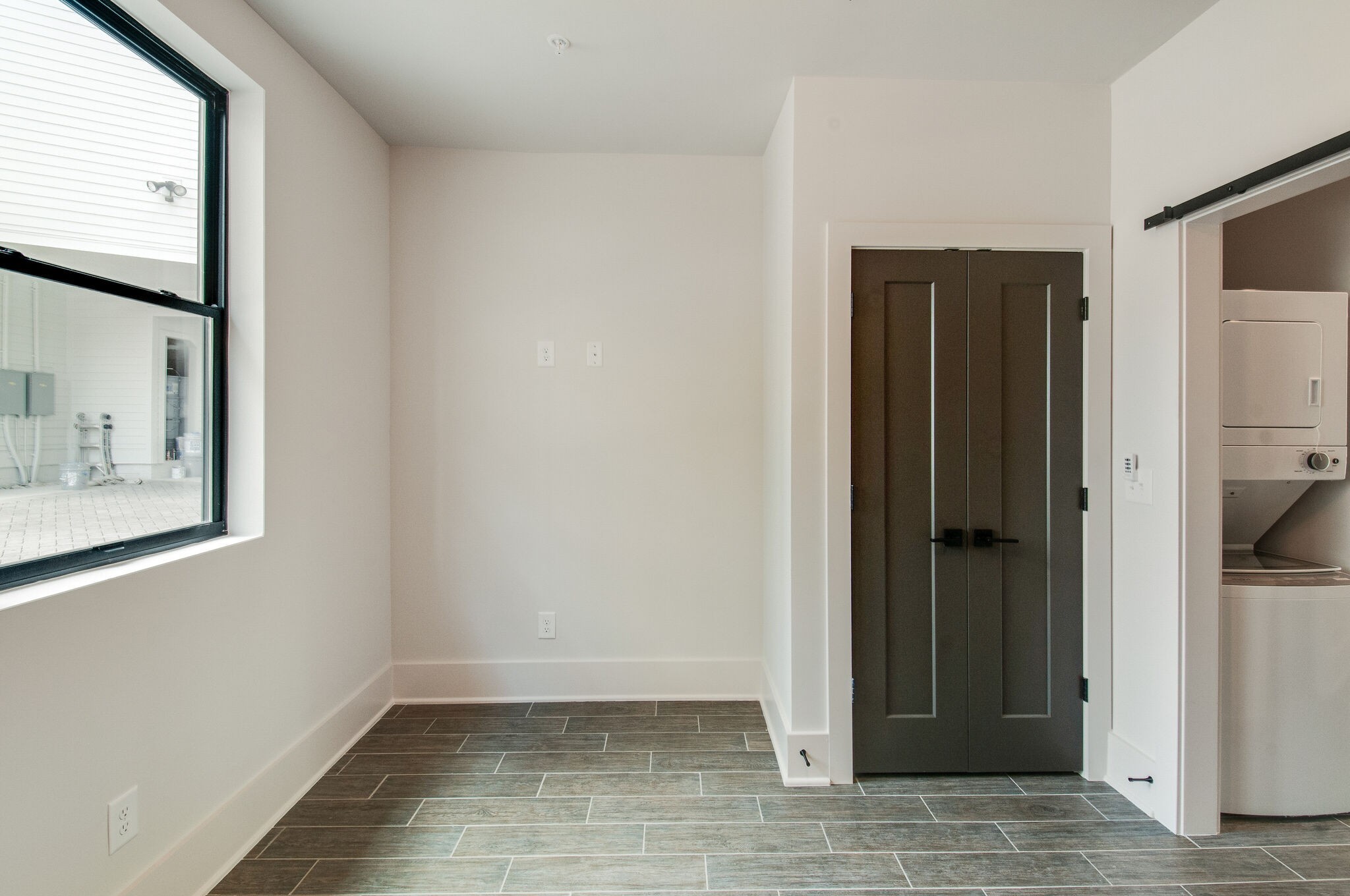 1640 19th Ave, S Unit: 8