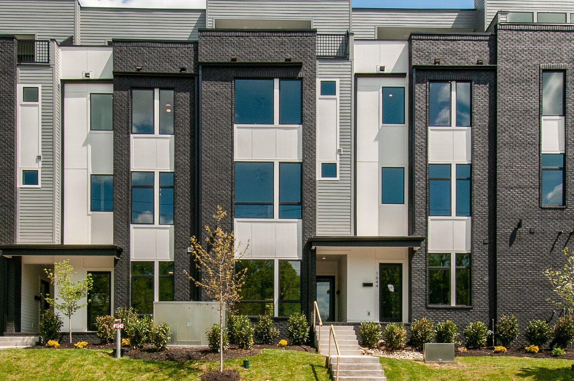 1640 19th Ave, S Unit: 8