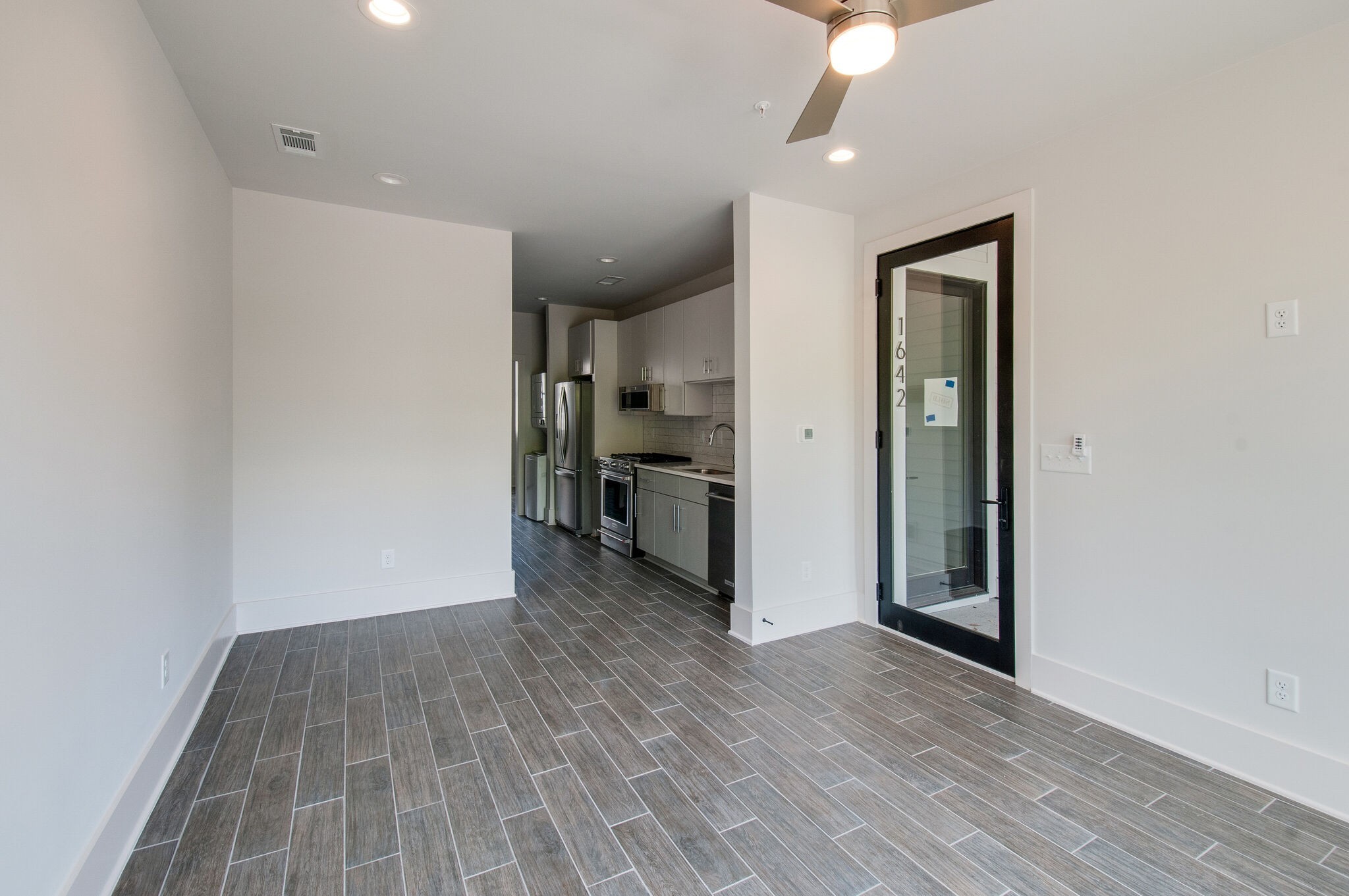 1640 19th Ave, S Unit: 8