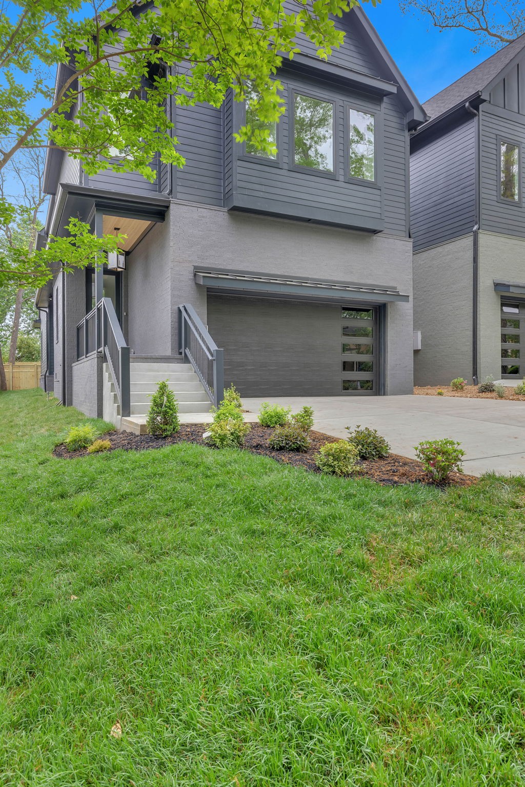 3706 Auburn Ln