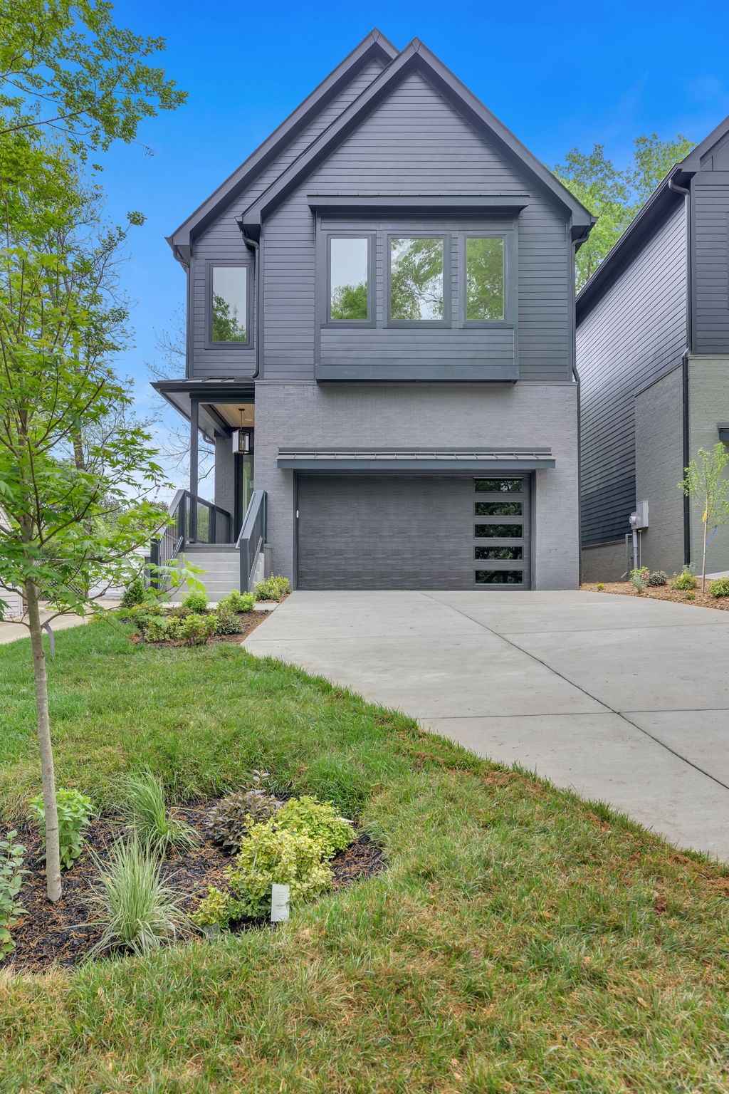 3706 Auburn Ln
