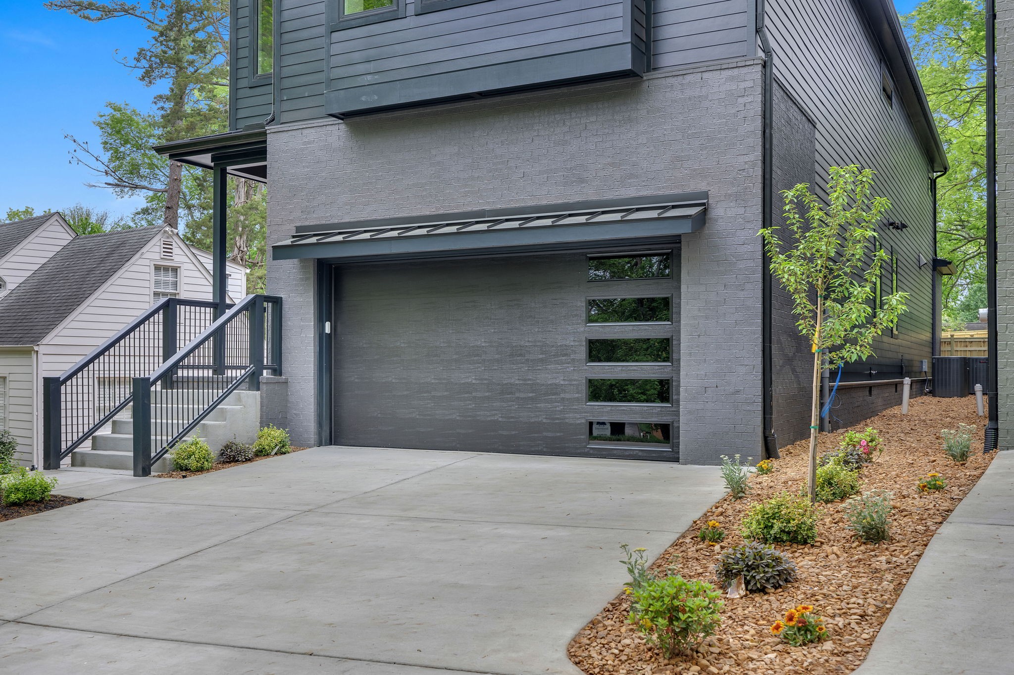 3706 Auburn Ln