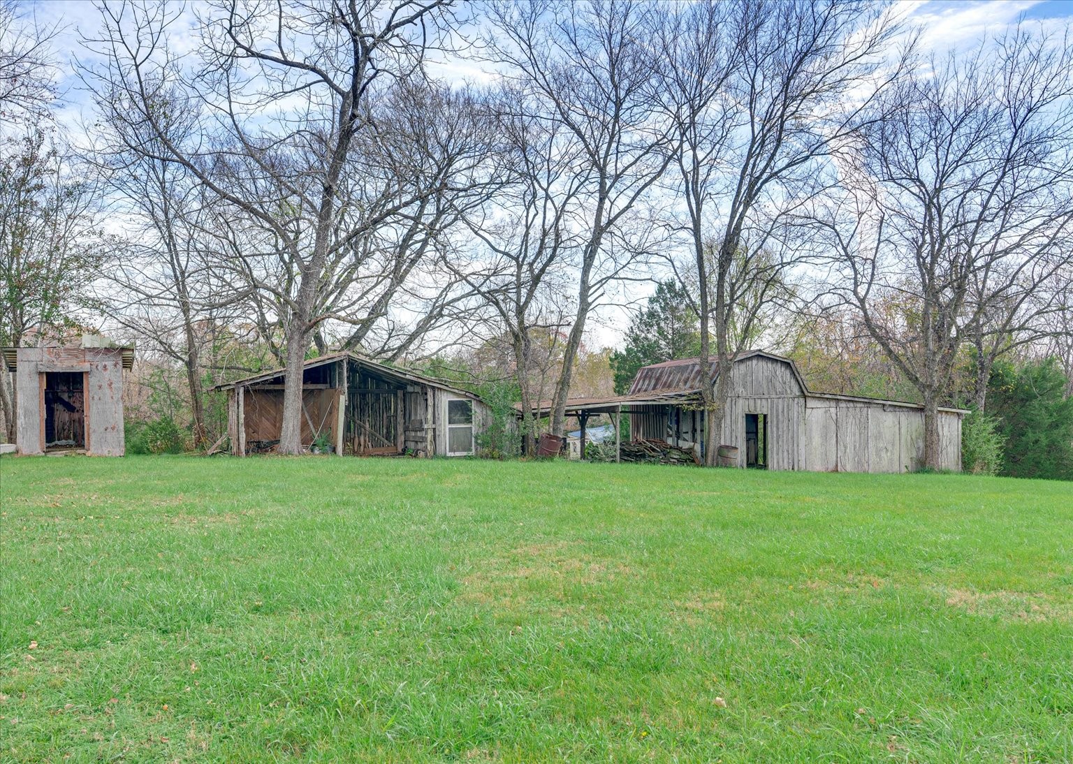 9635 Locust Creek Rd