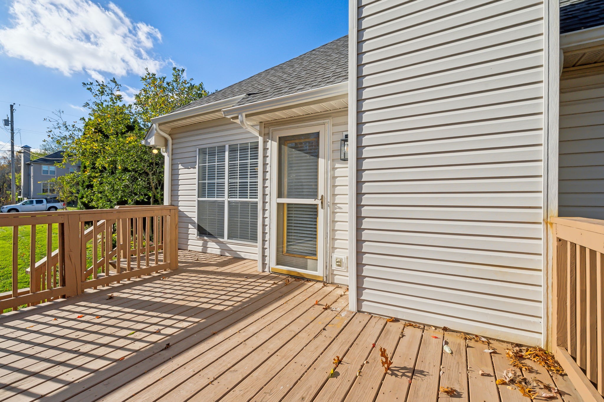 104 Woodfield Ct