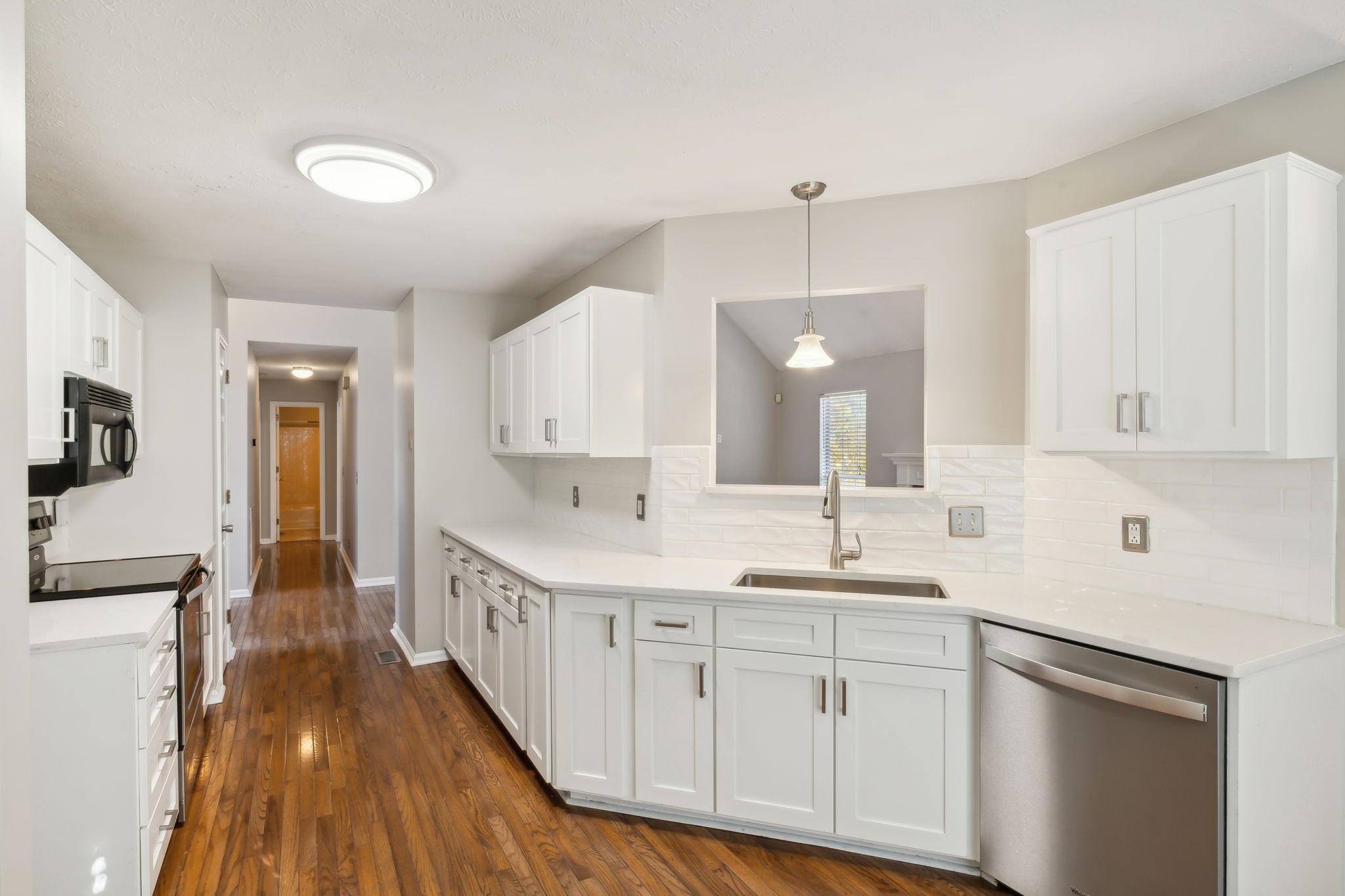 104 Woodfield Ct