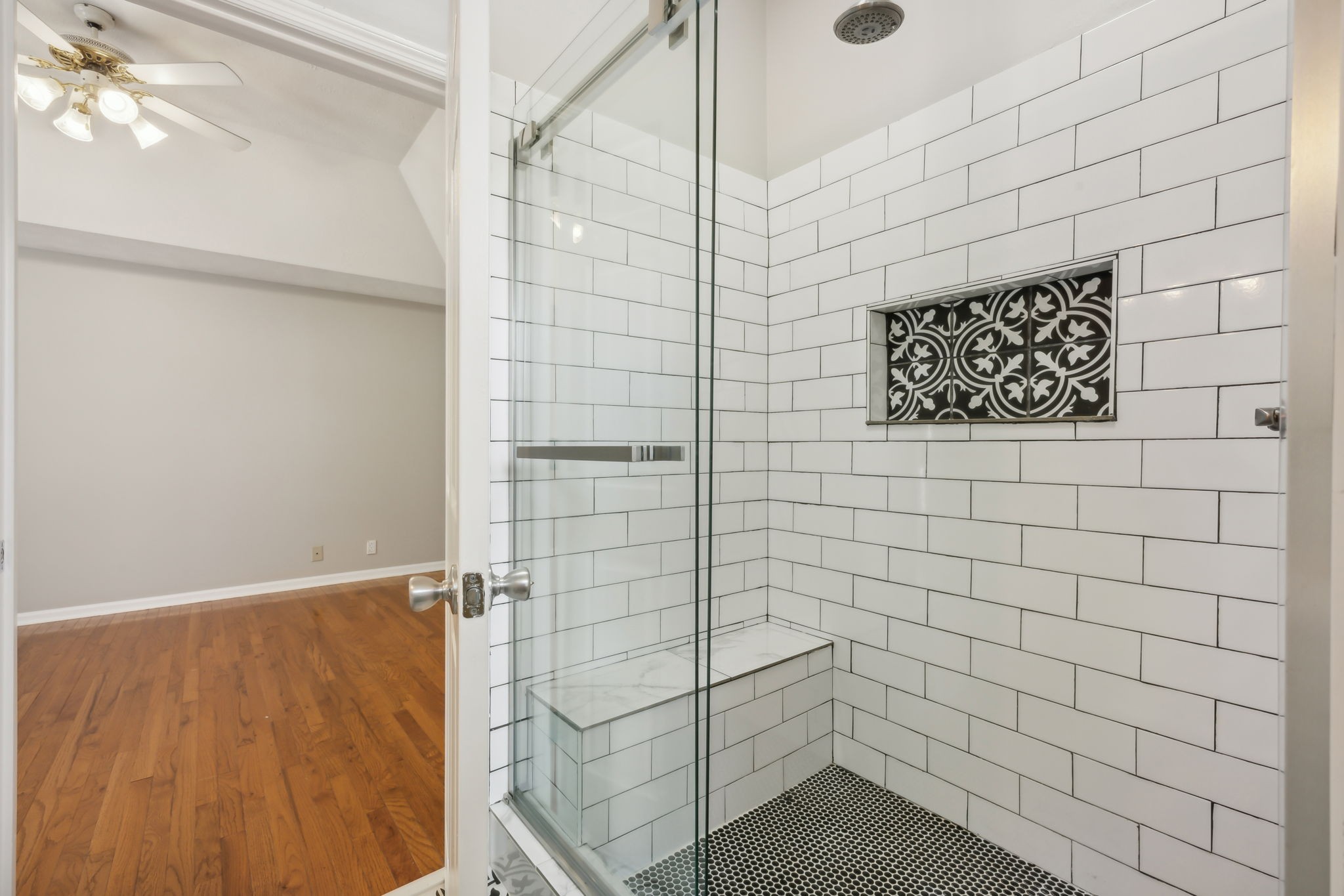 104 Woodfield Ct