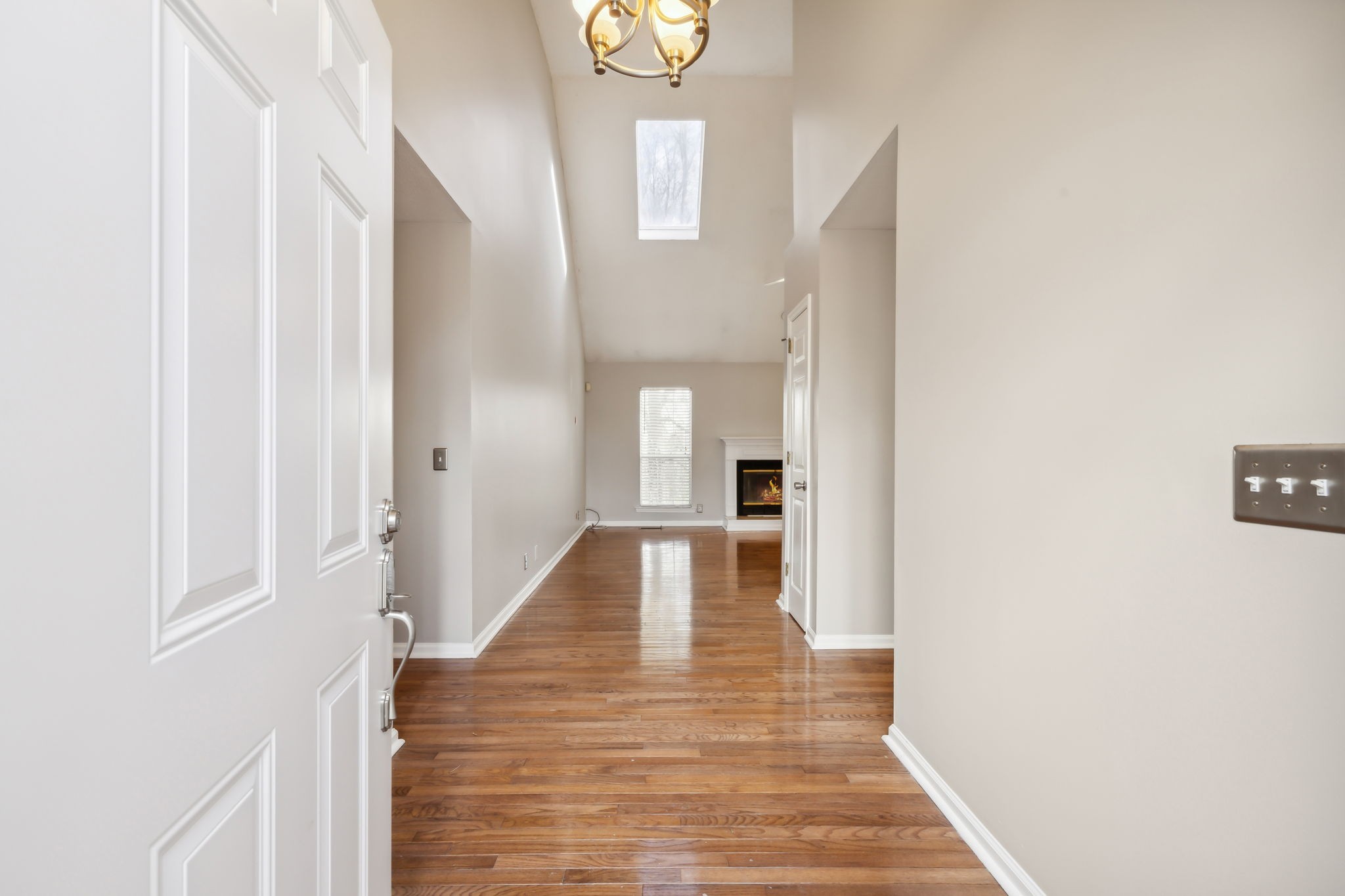 104 Woodfield Ct