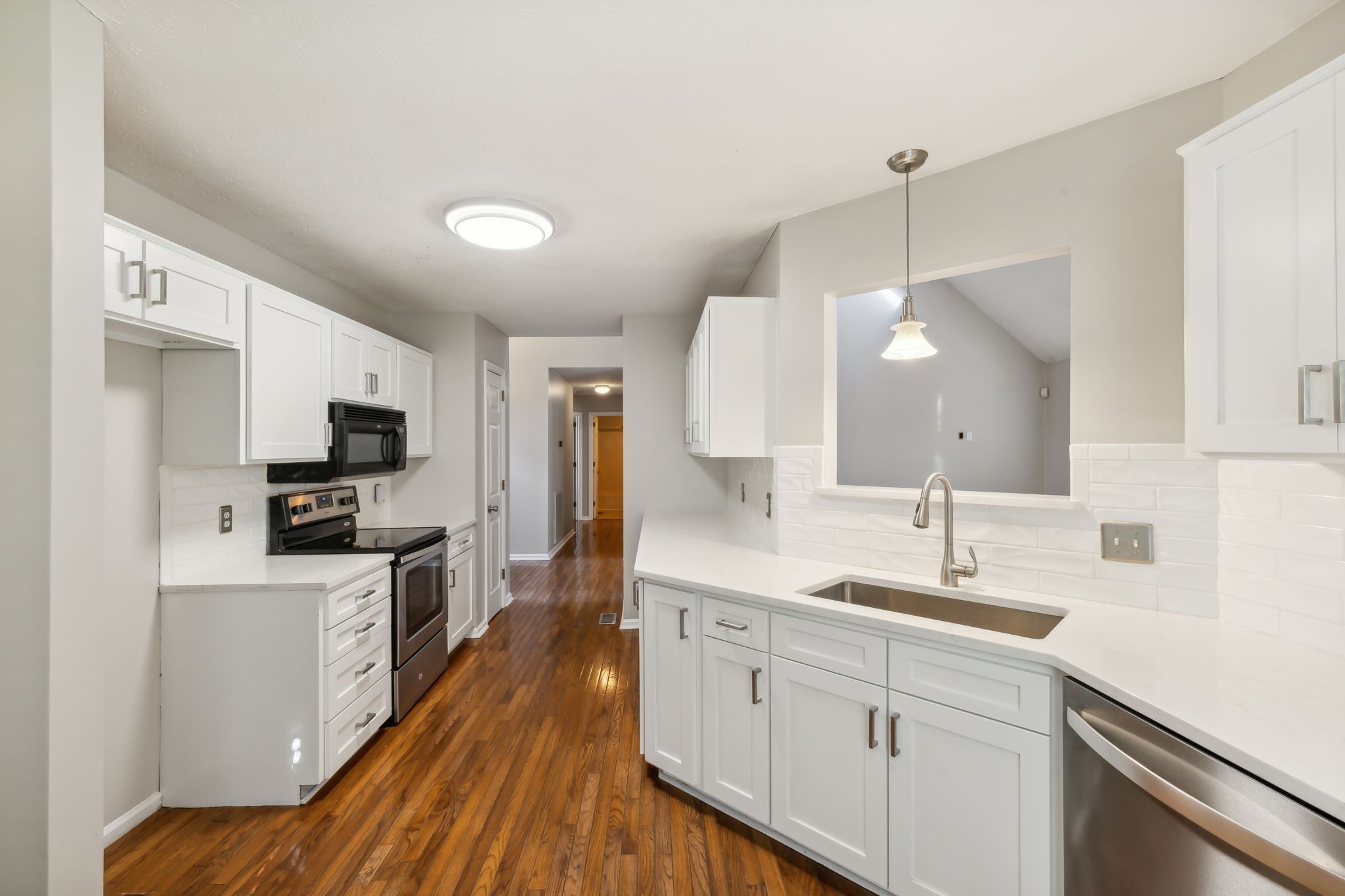 104 Woodfield Ct