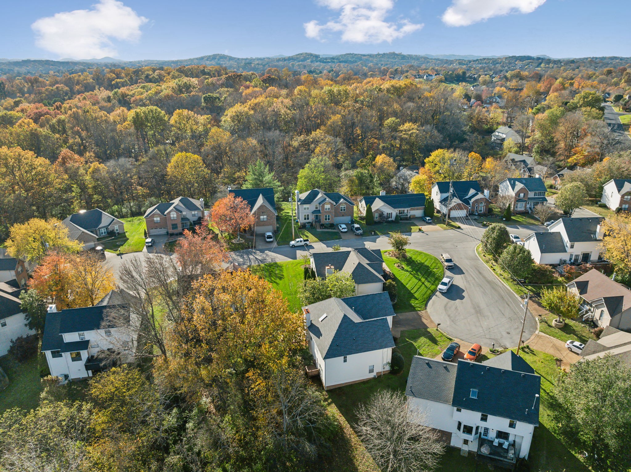 104 Woodfield Ct