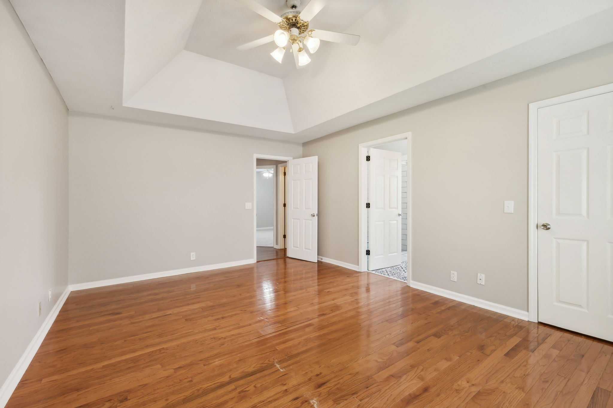 104 Woodfield Ct