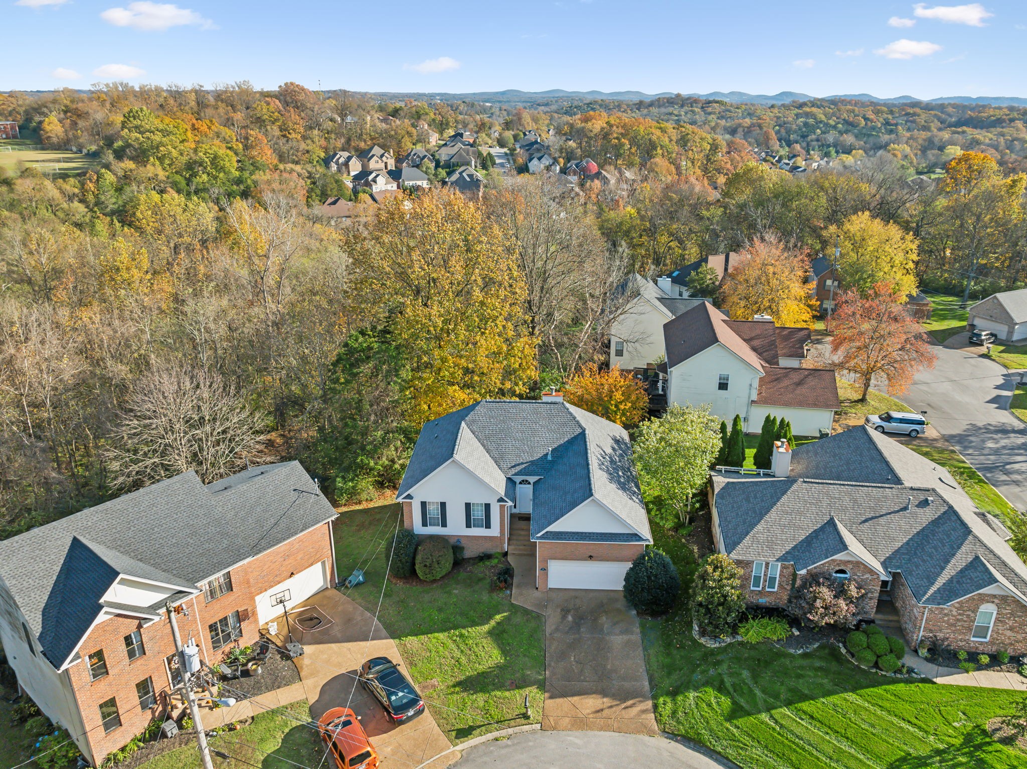 104 Woodfield Ct